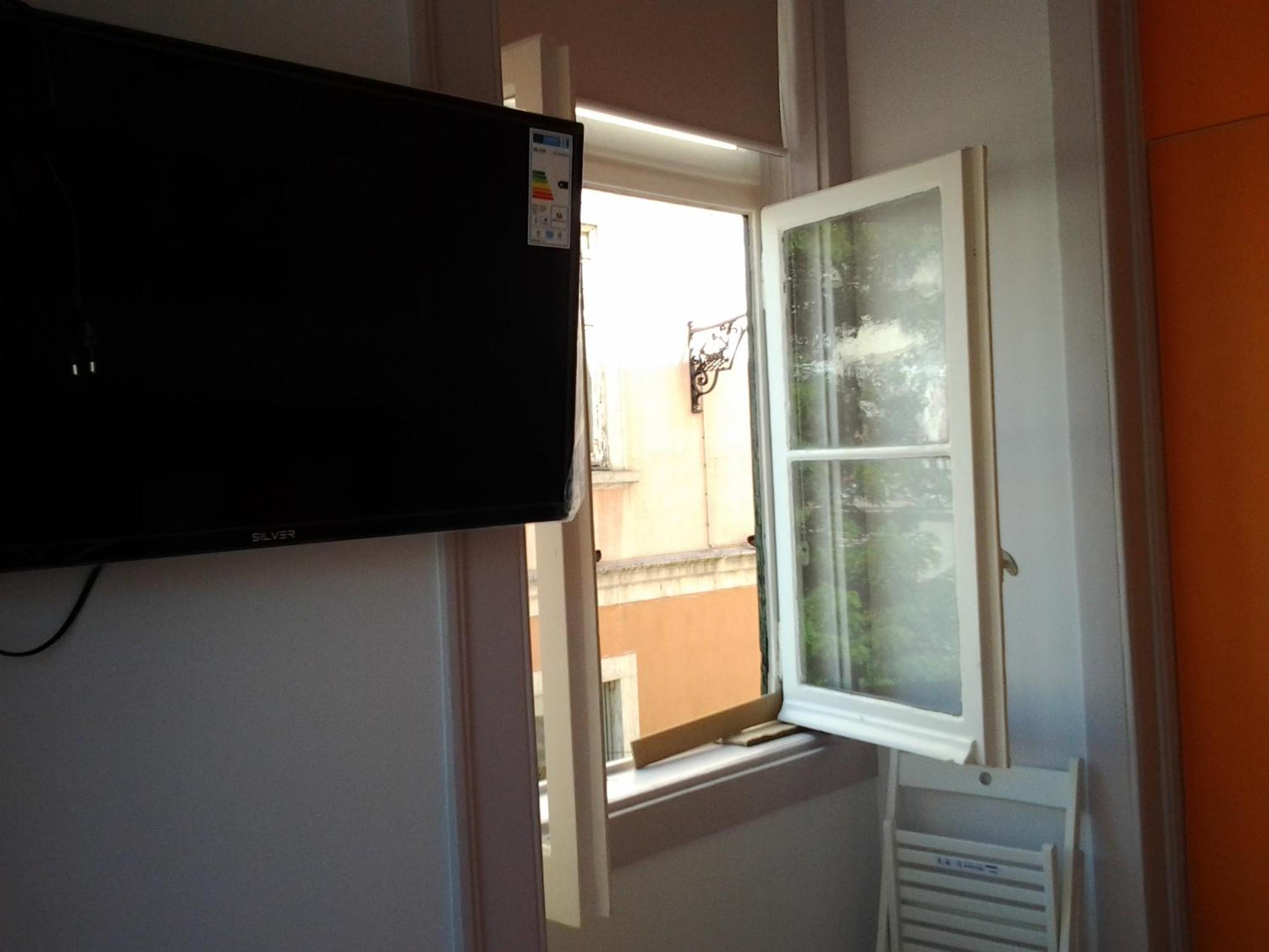 Deluxe Twin Room - Photo 2