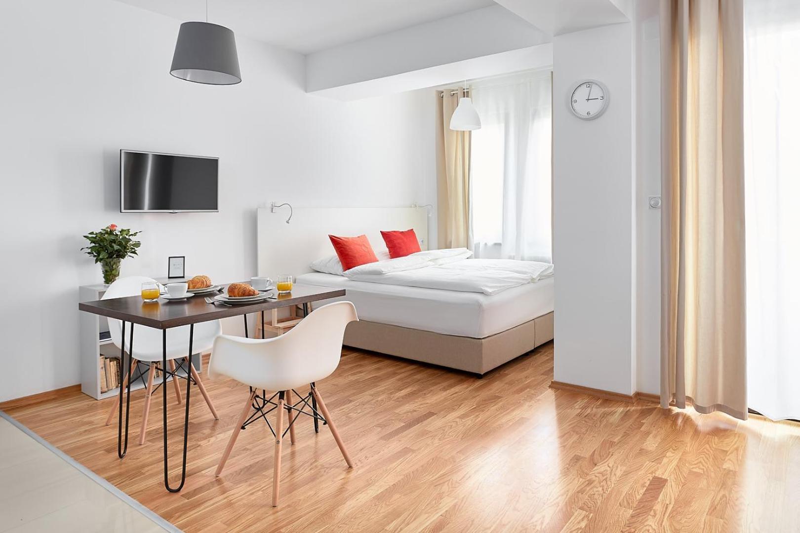 Studio Apartment with Balcony (2 Children + 1 Child) photo 3