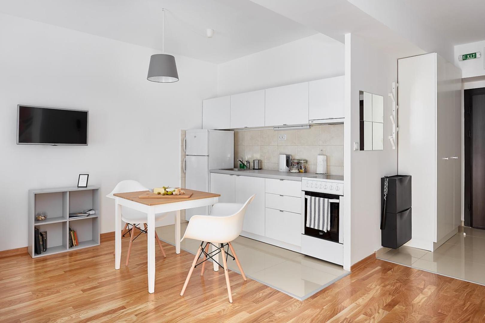 Studio Apartment with Balcony (2 Adults + 1 Child)  photo 2