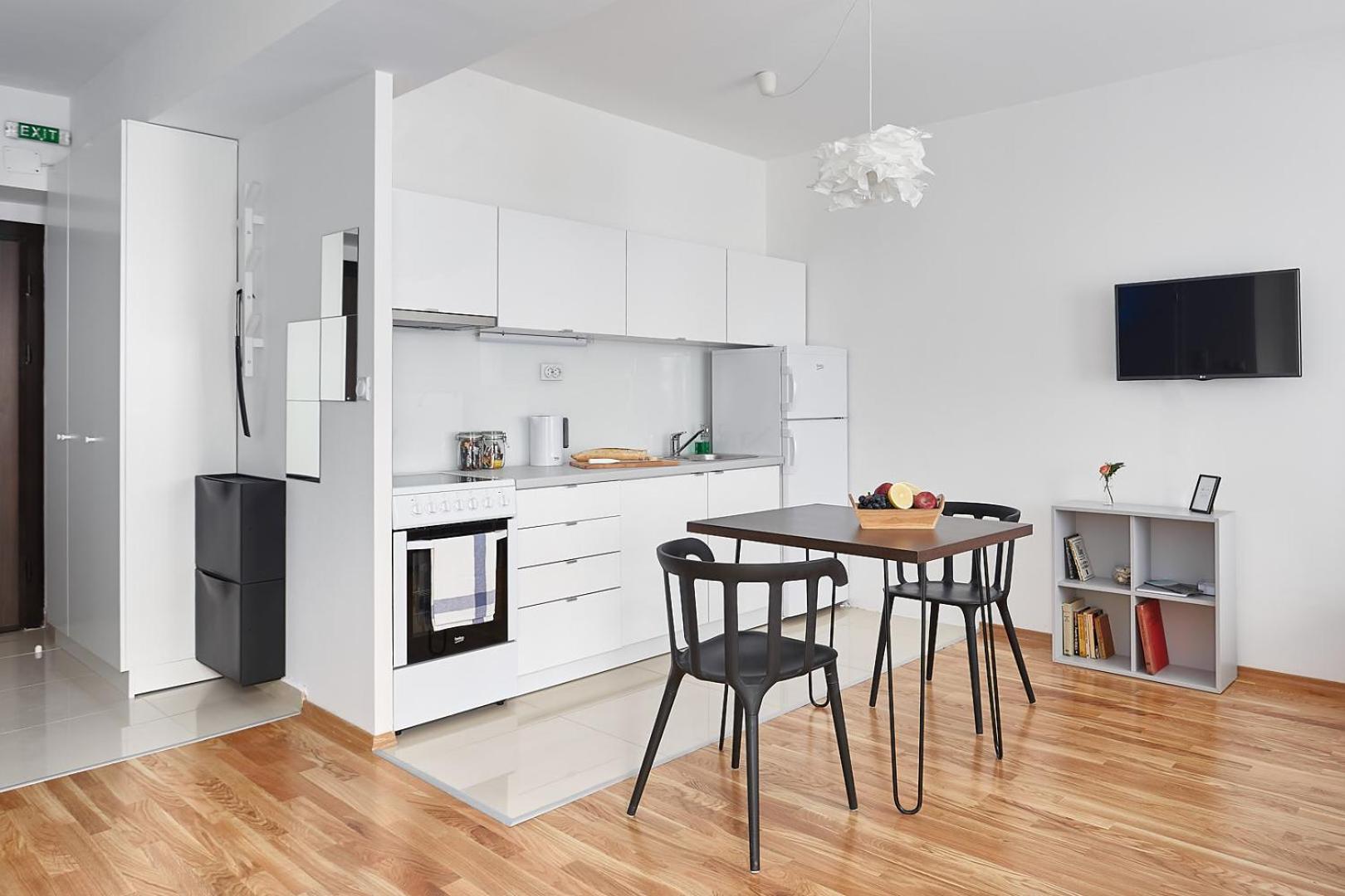 Studio Apartment with Balcony (2 Adults + 1 Child)  photo 2