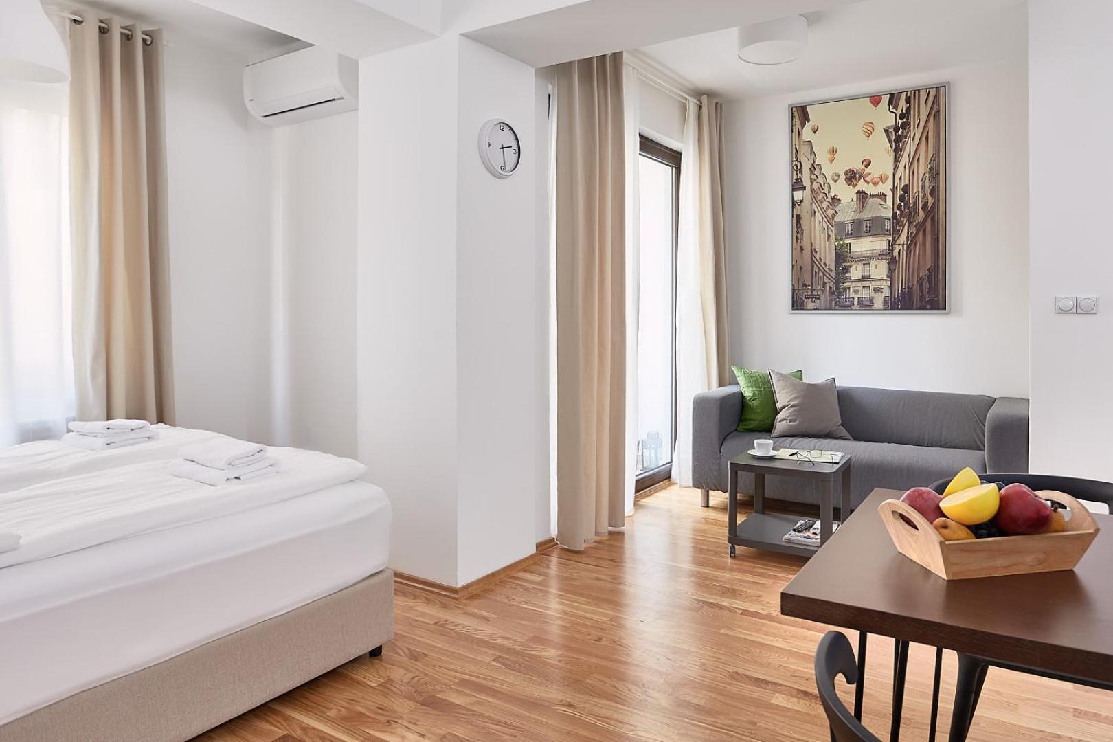 Studio Apartment with Balcony (2 Adults + 1 Child)  photo 1