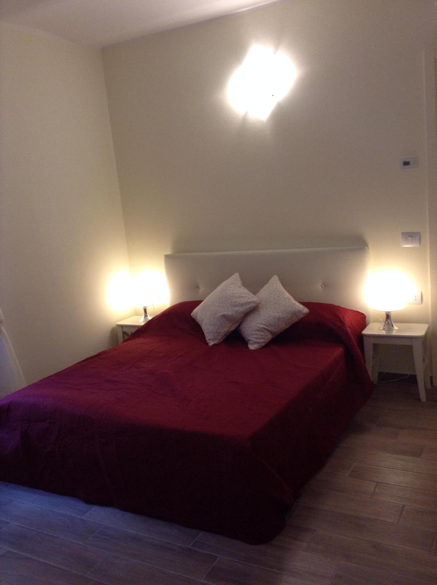 Double Room with Private Bathroom - Photo 1