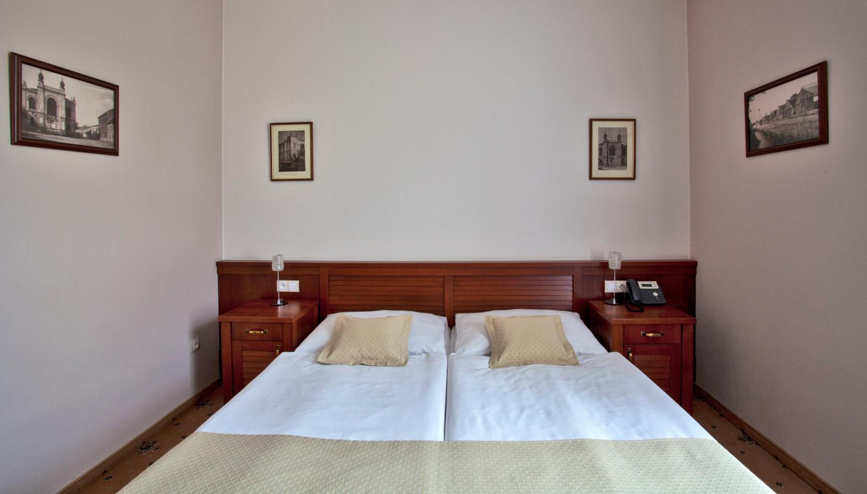Double or Twin Room photo 1