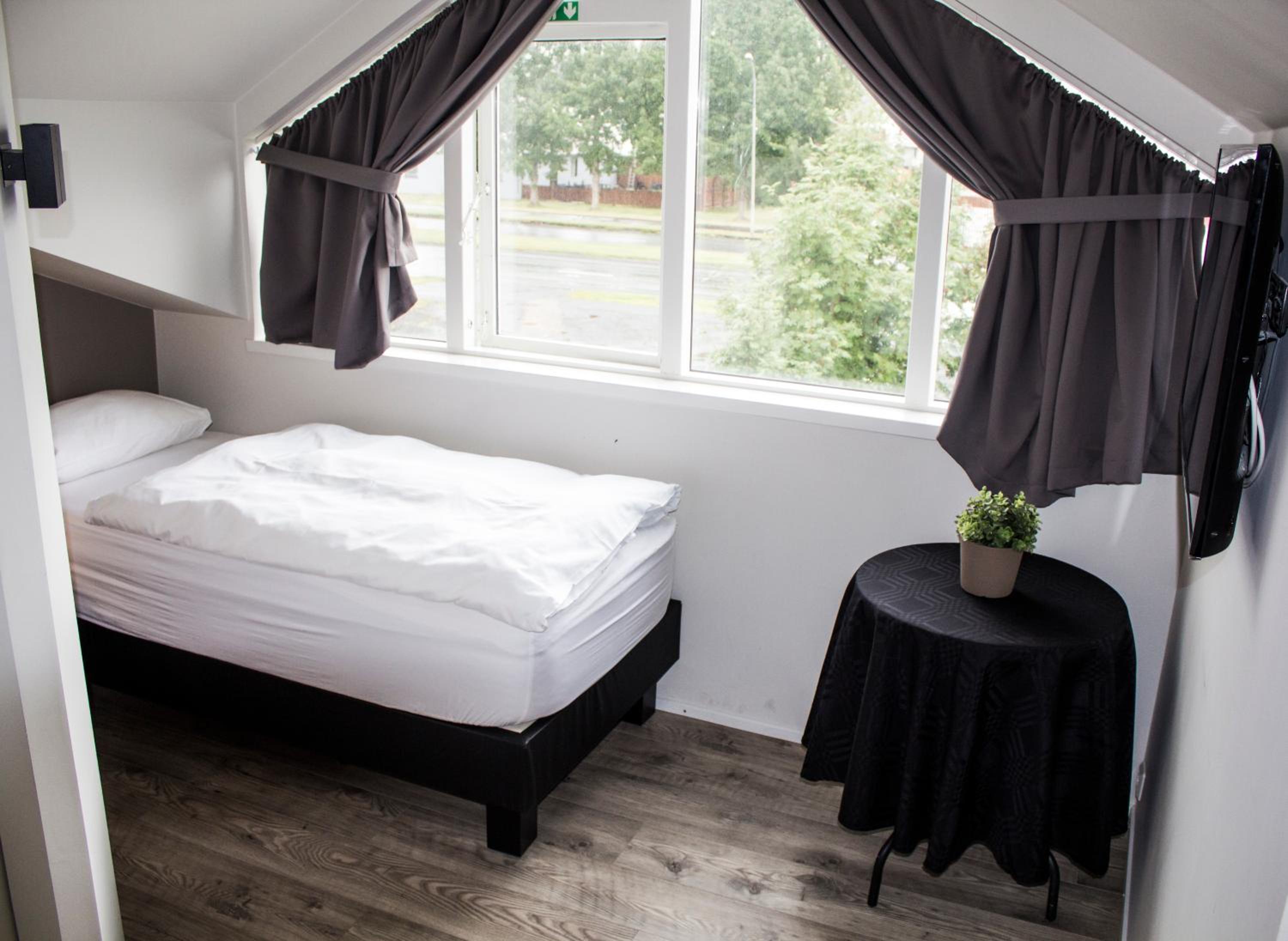 Single Room photo 3