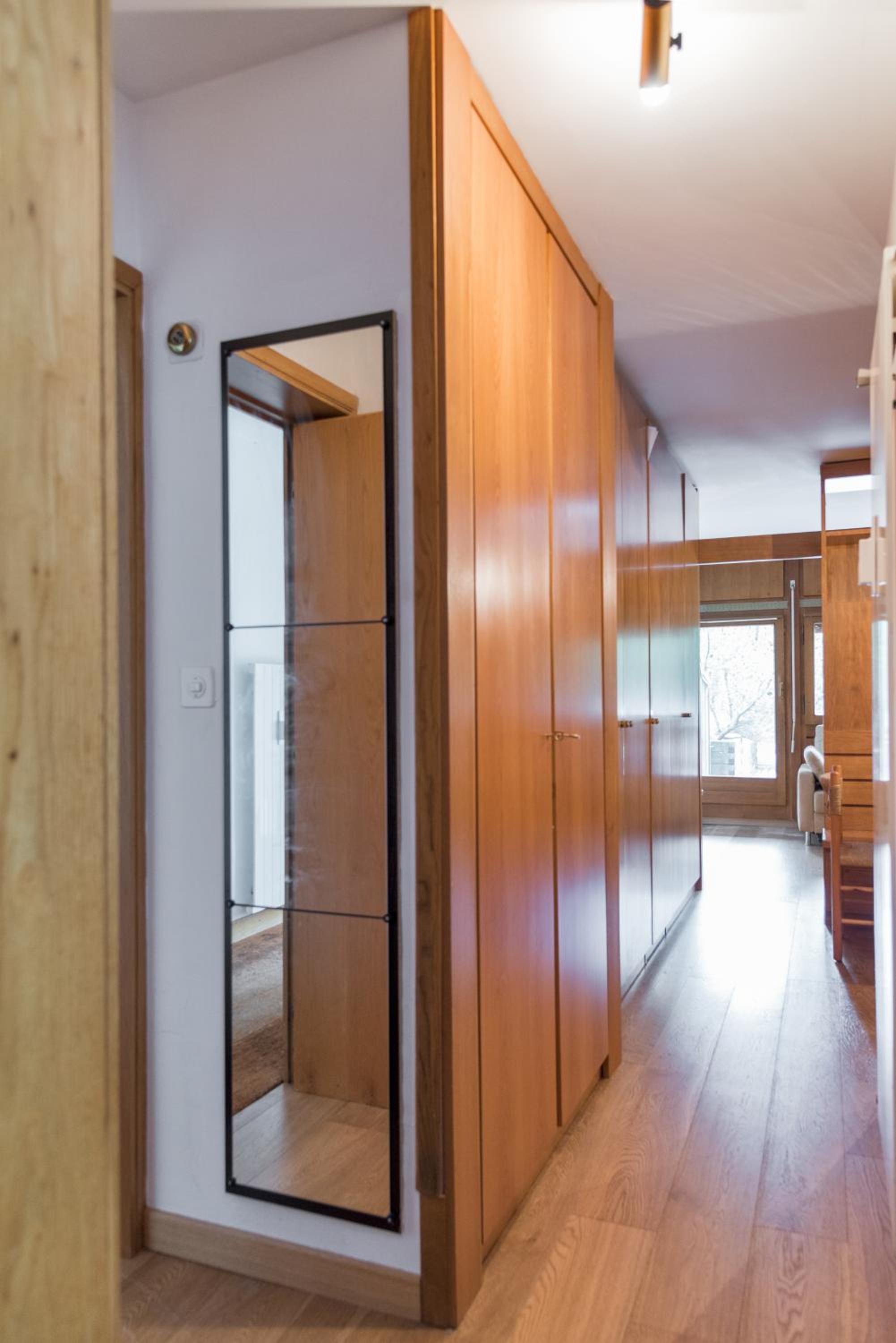 One-Bedroom Apartment photo 3