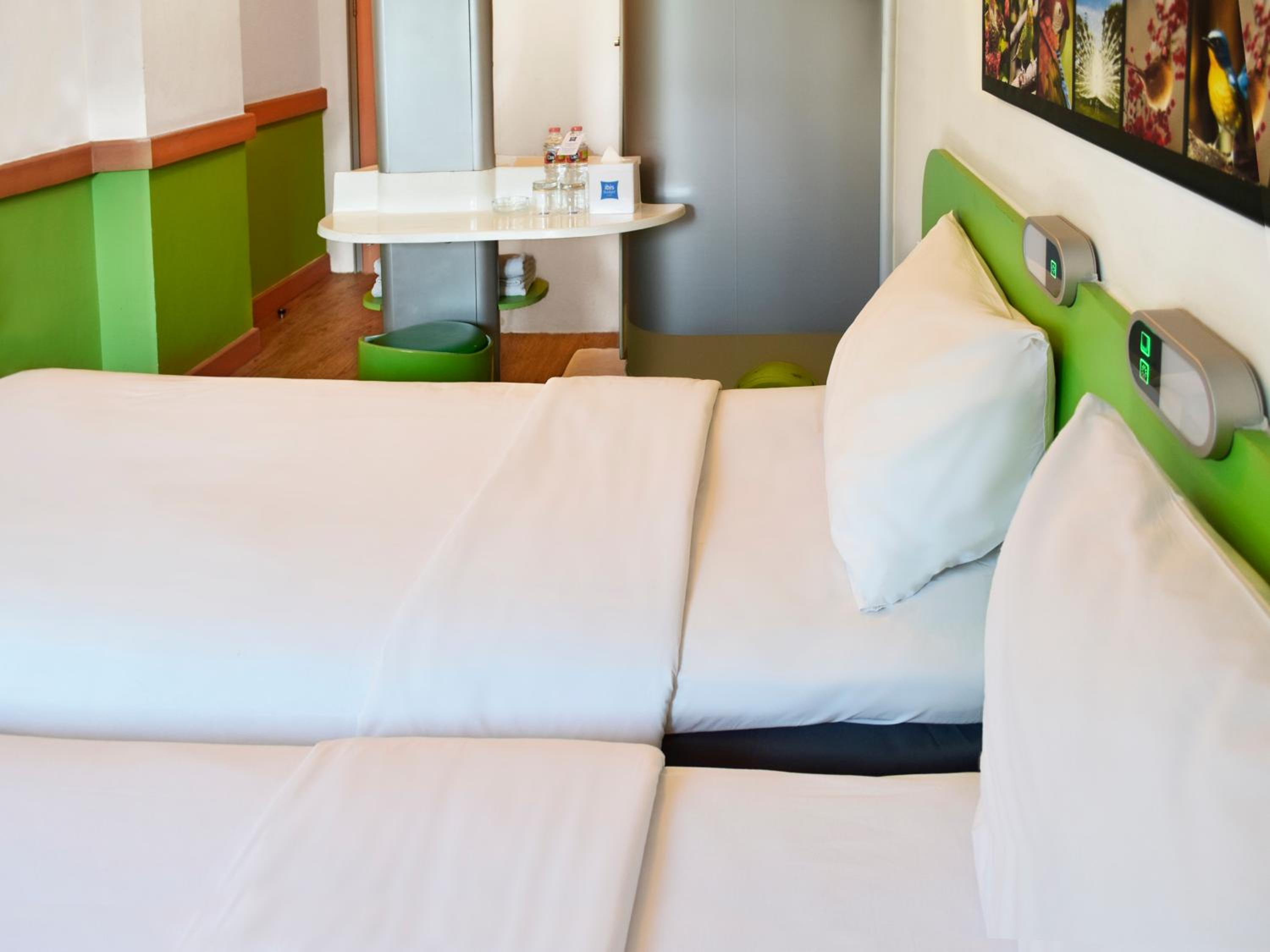 Standard Twin Room photo 3