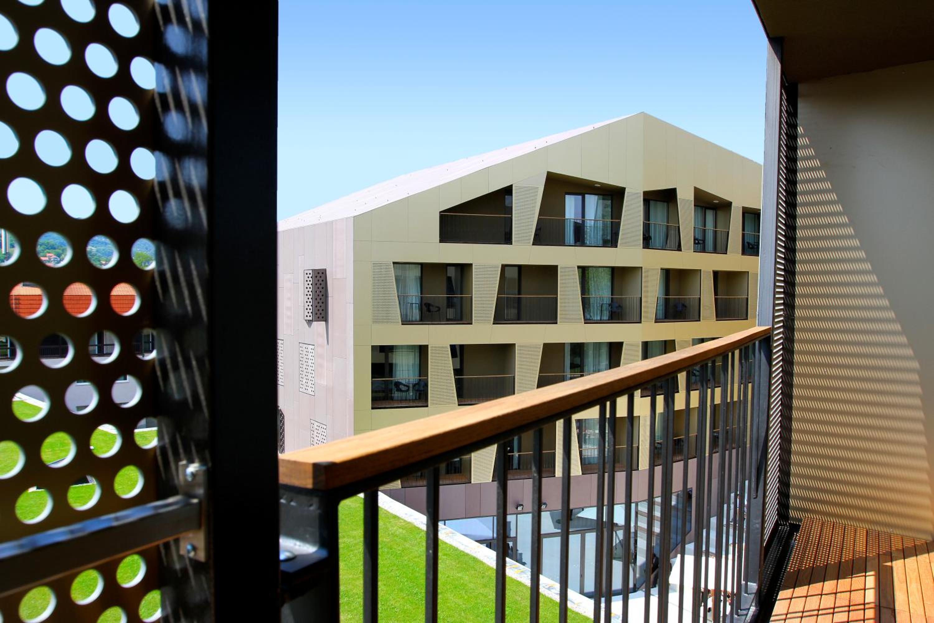 Premium Double Or Twin Room - Photo 5