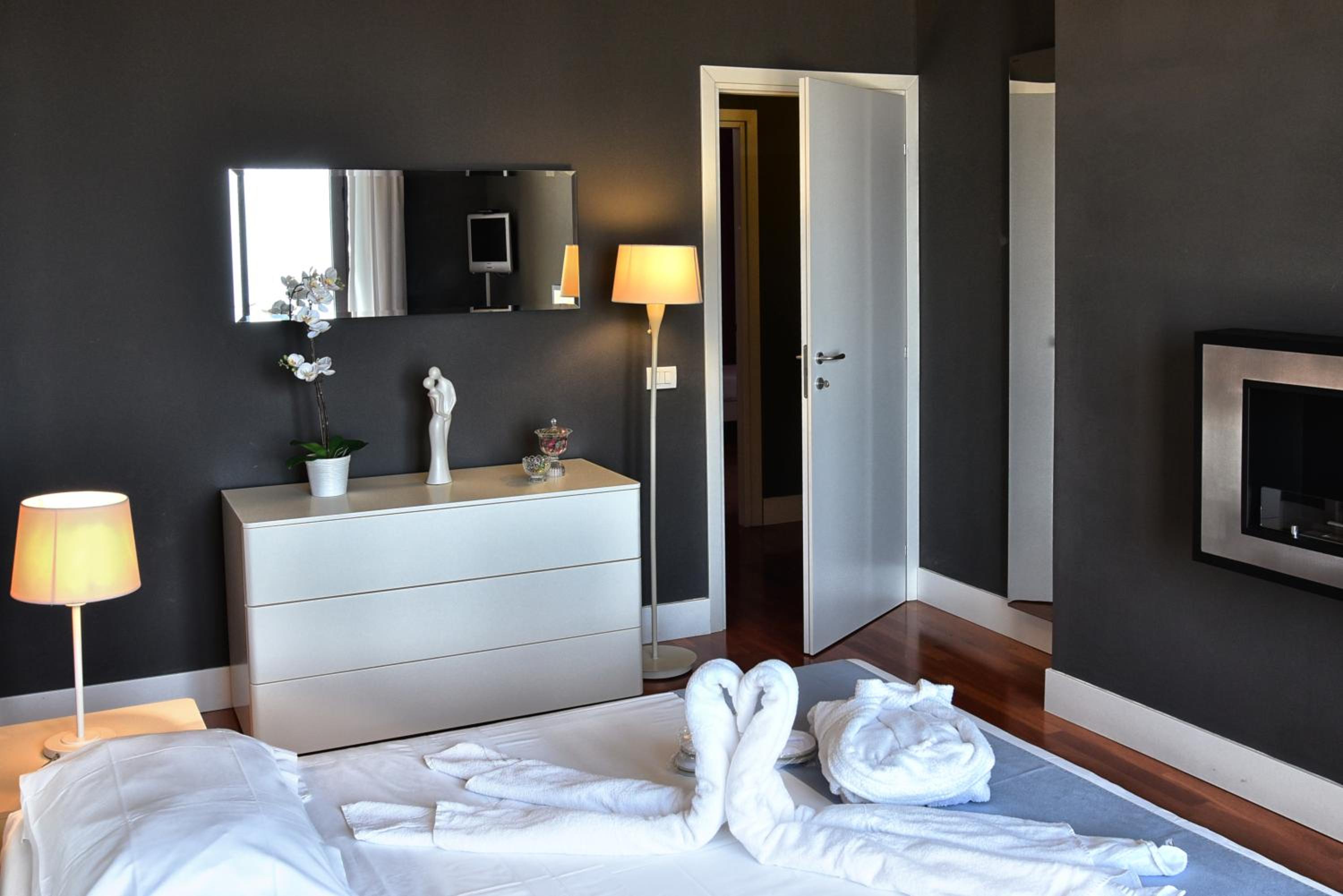 Two-Bedroom Depandance - Separate Building - Photo 20