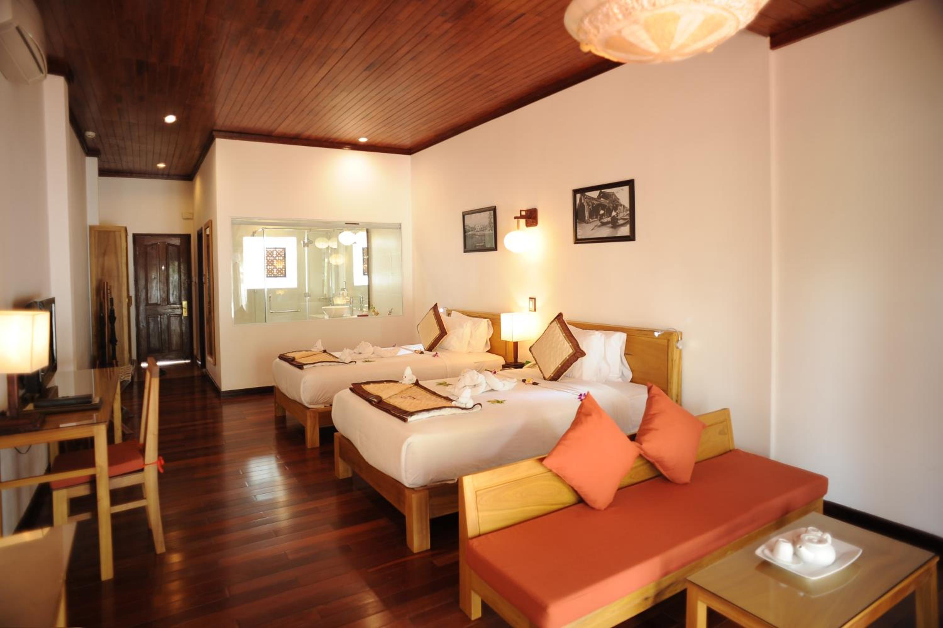 Deluxe Double Room with River View - Photo 8
