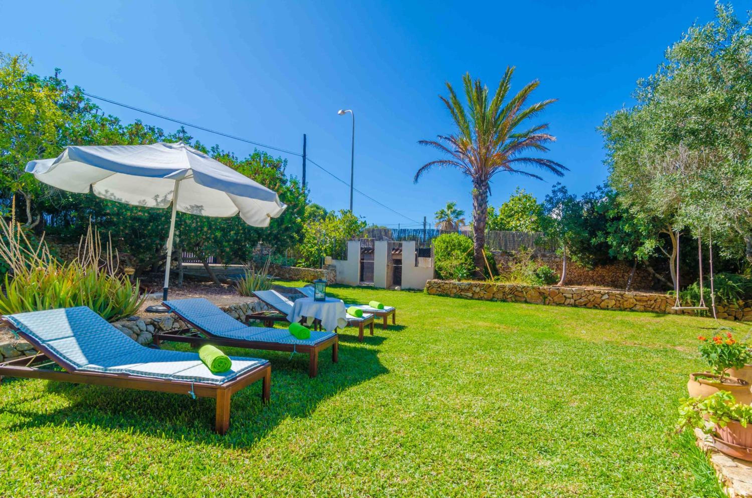 Villa photo 2