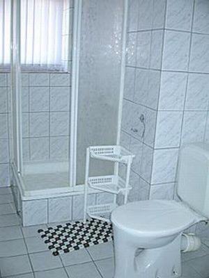 Twin Room - Photo 10