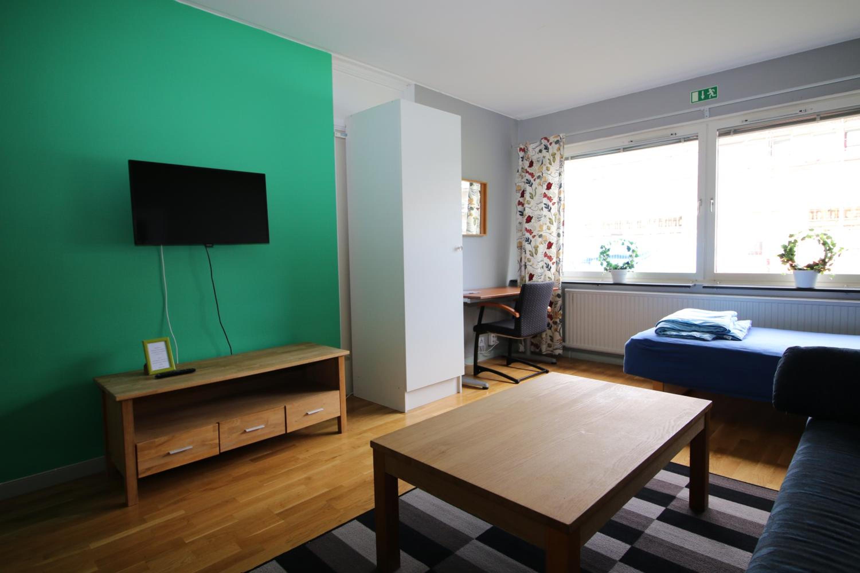 Three-Bedroom Apartment (9 Adults) photo 1