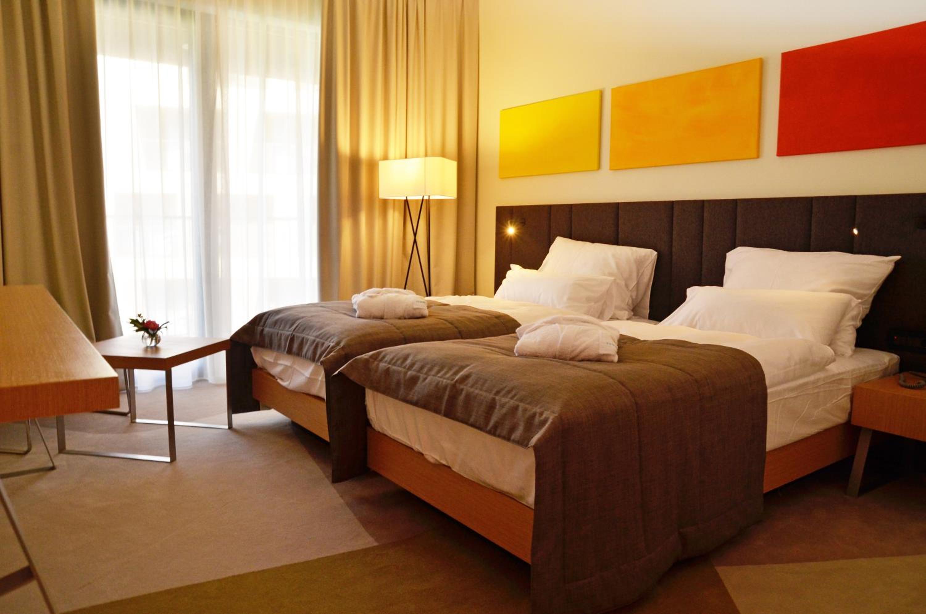 Premium Double Or Twin Room - Photo 1