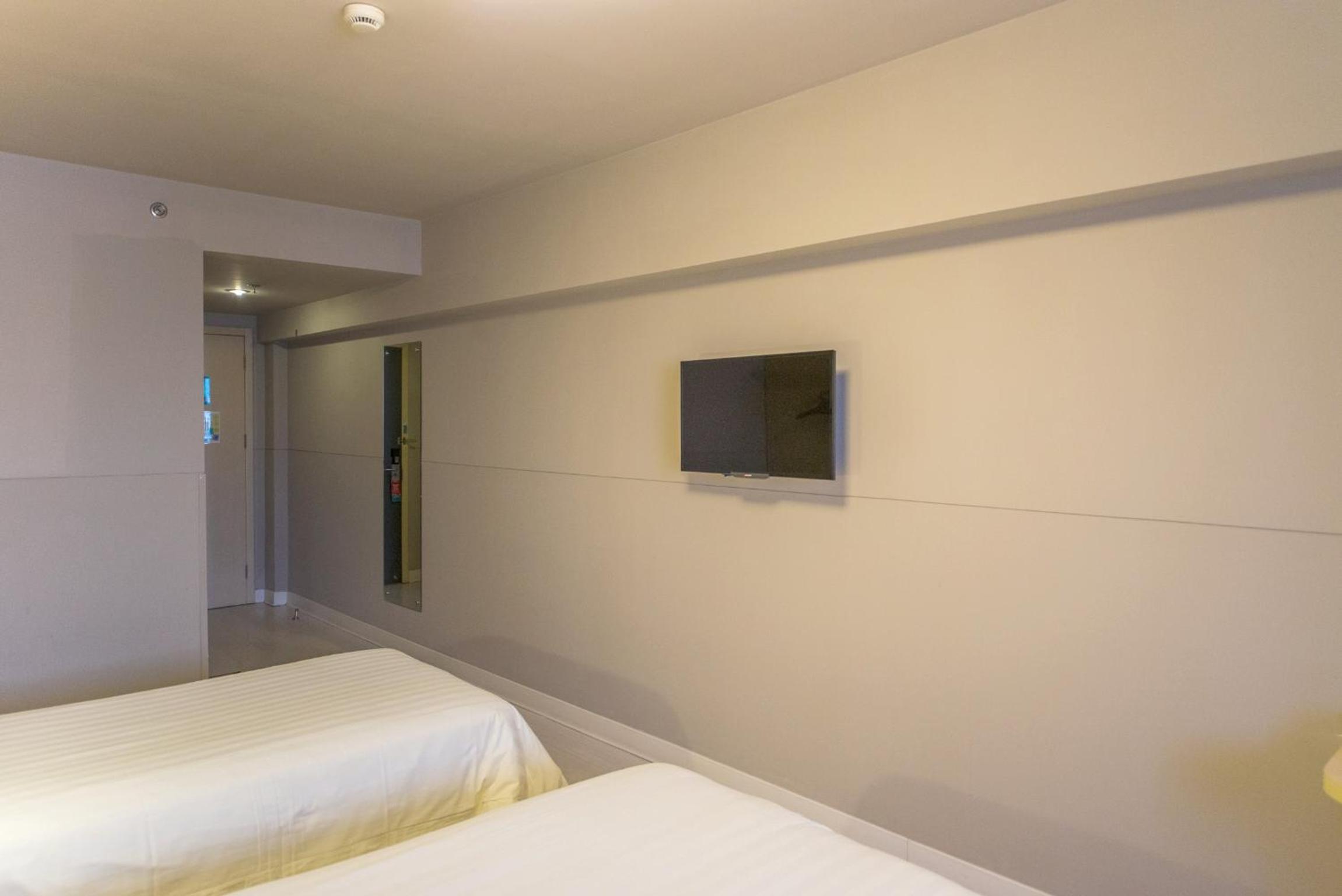 Business Twin Room A photo 1
