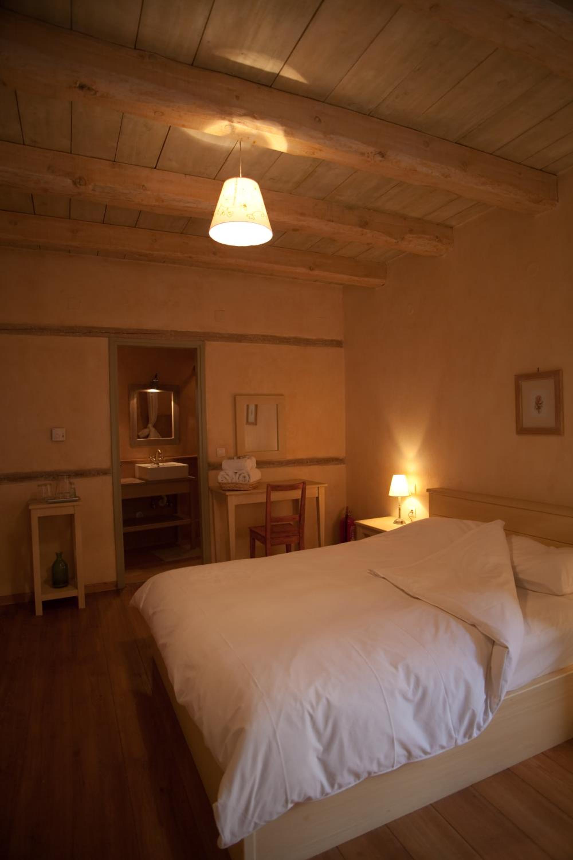 Double Room - Photo 2