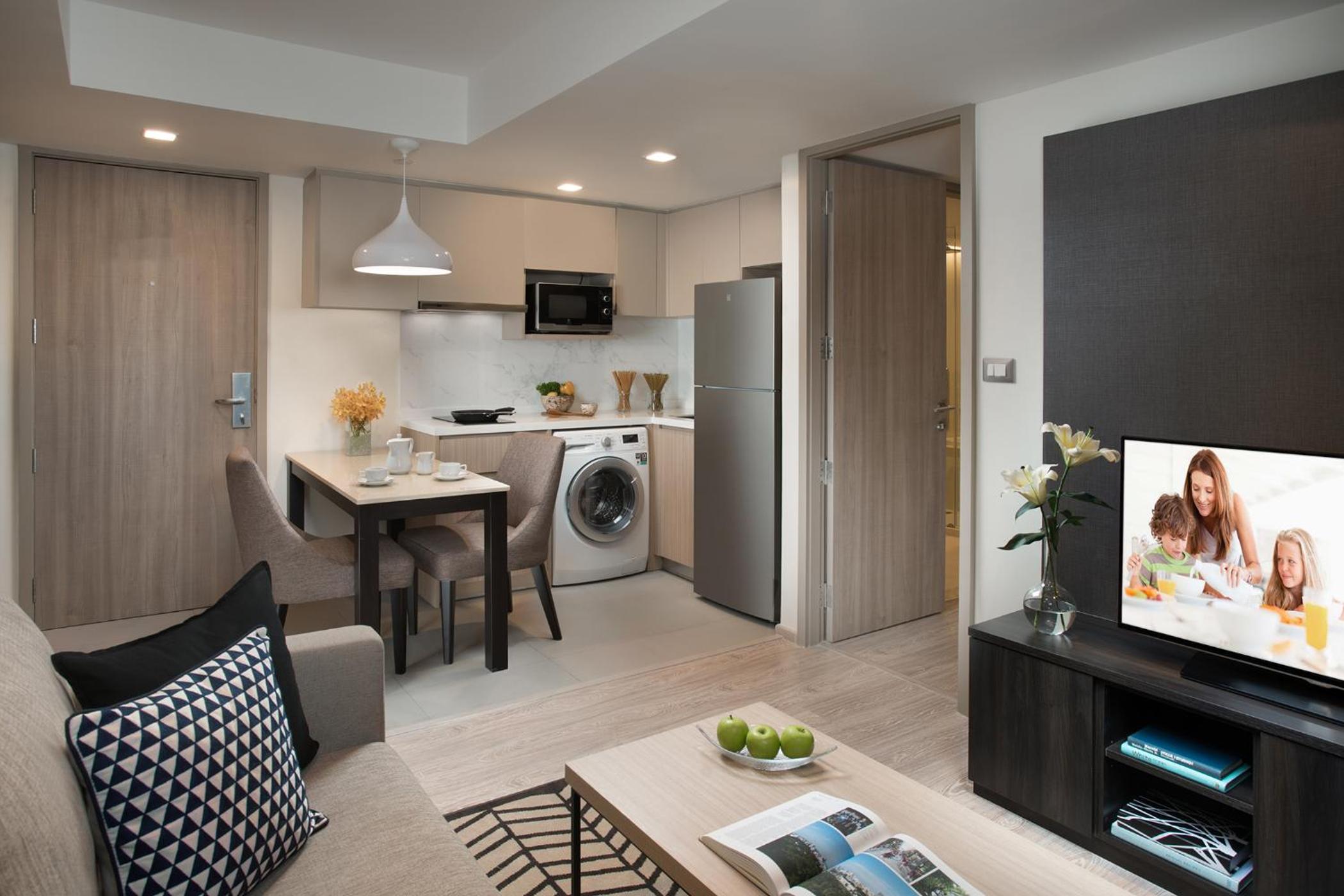 Classic One-Bedroom Apartment photo 1