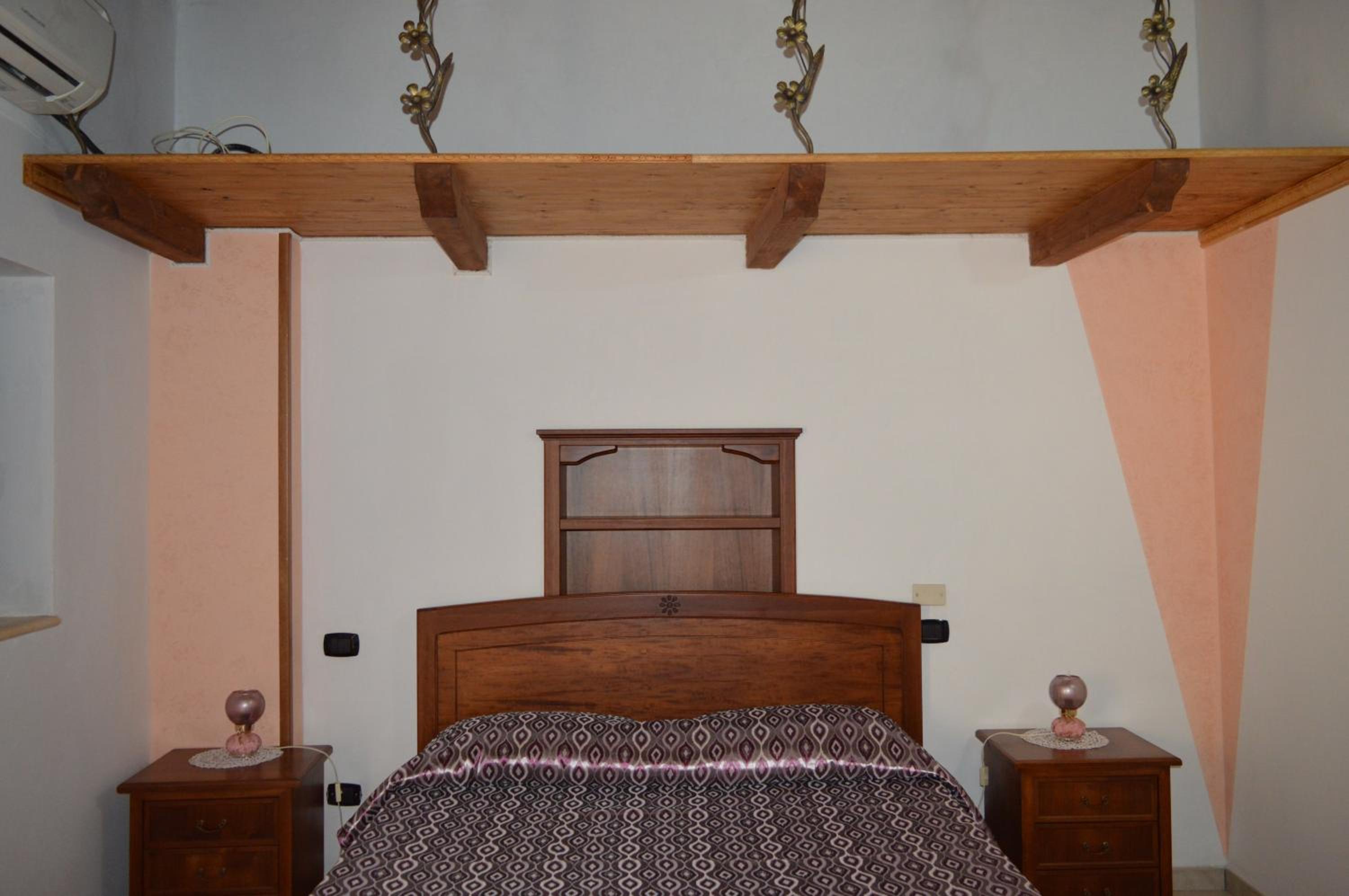 Double Room - Photo 6
