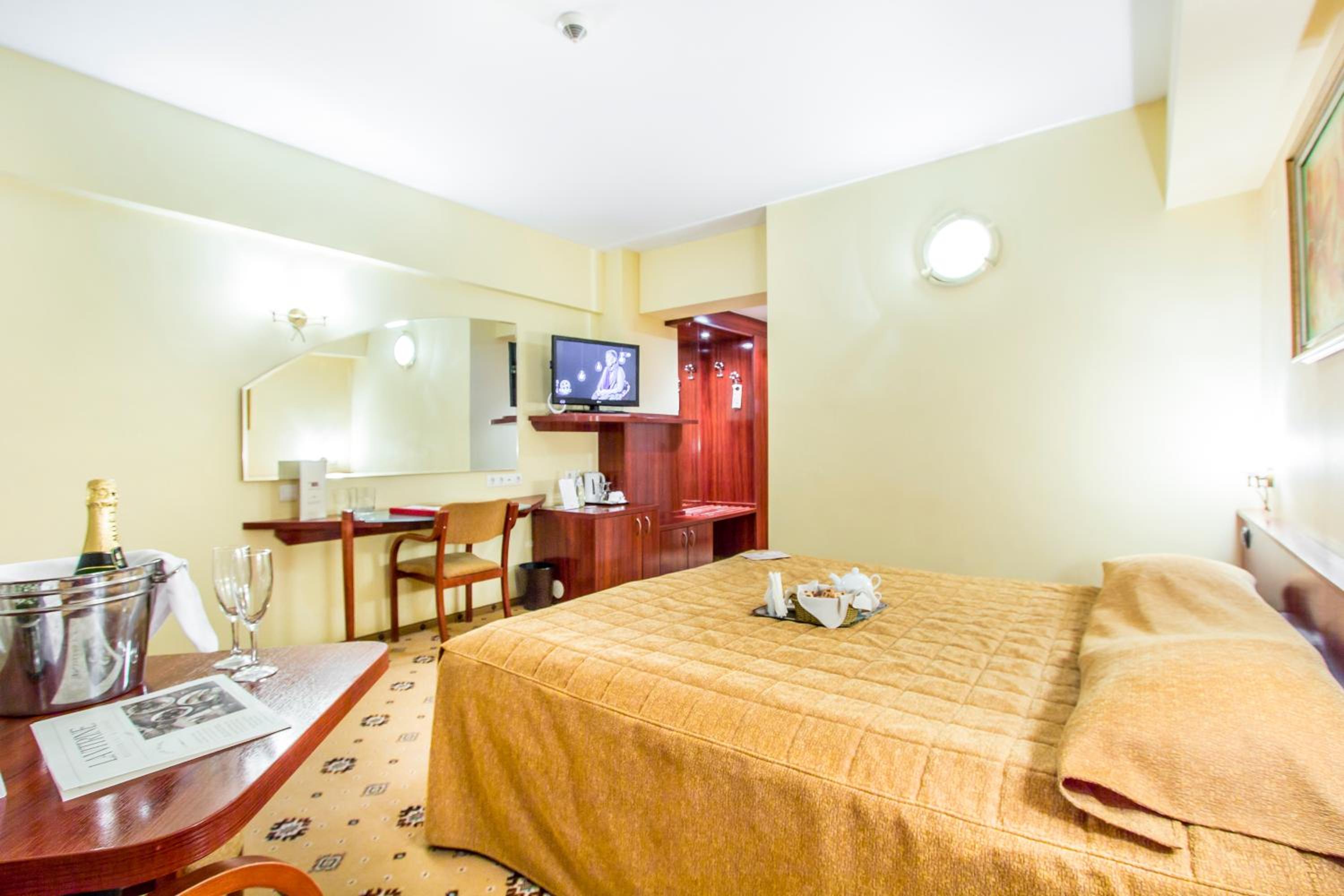 Economy Room with Free Wellness Access photo 1