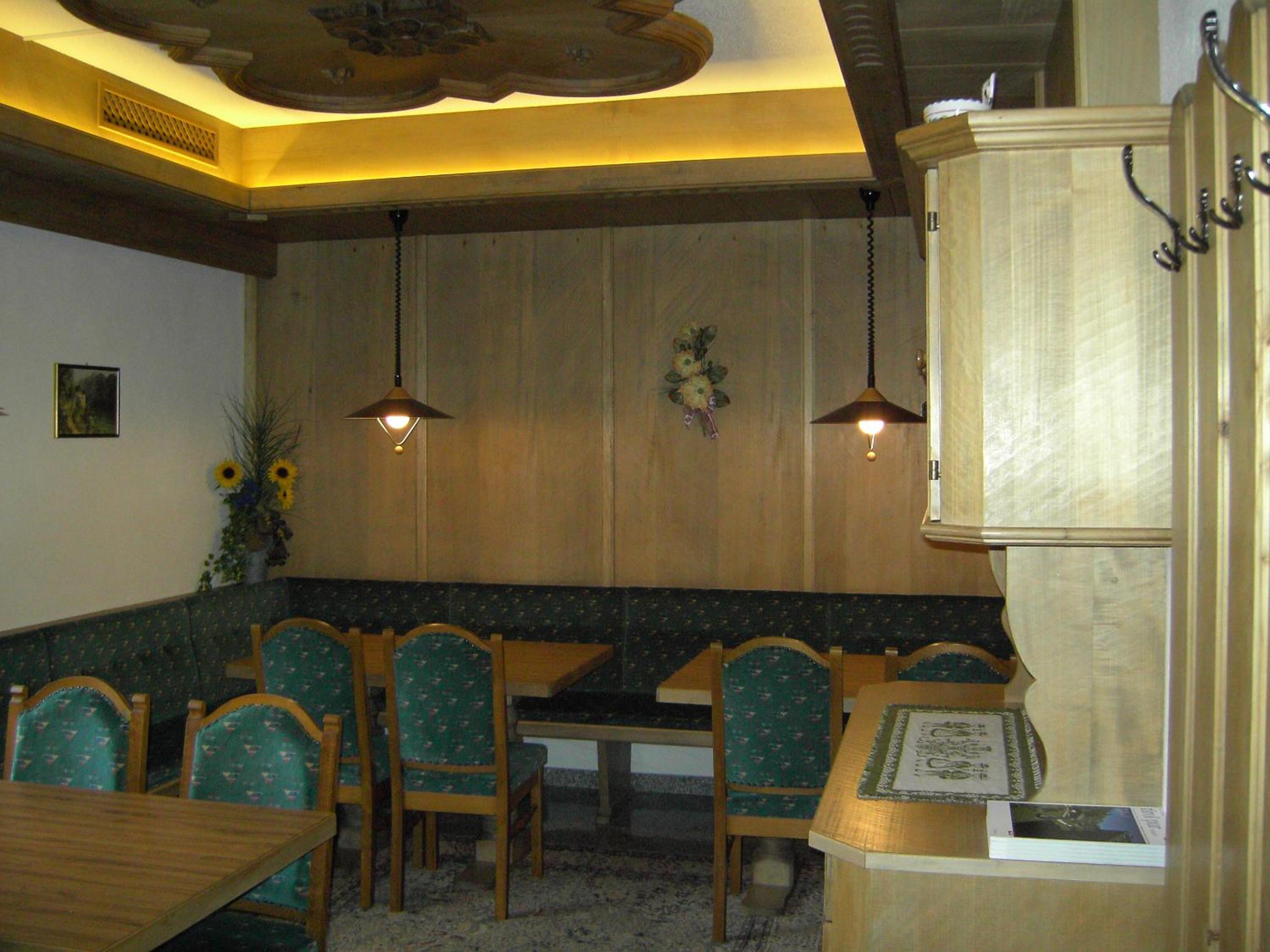 Deluxe Double or Twin Room photo 2