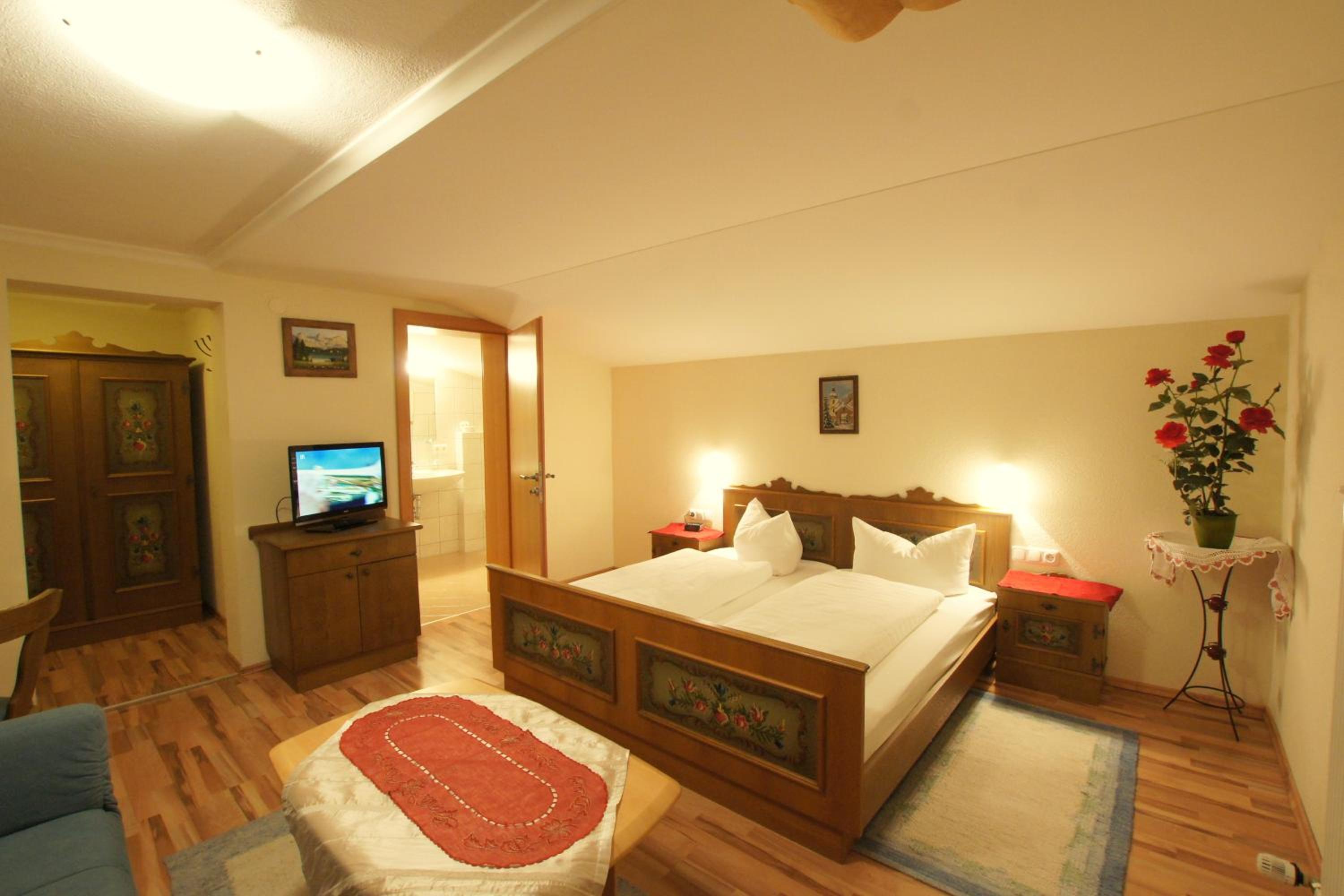 Triple Room with Bathroom photo 3