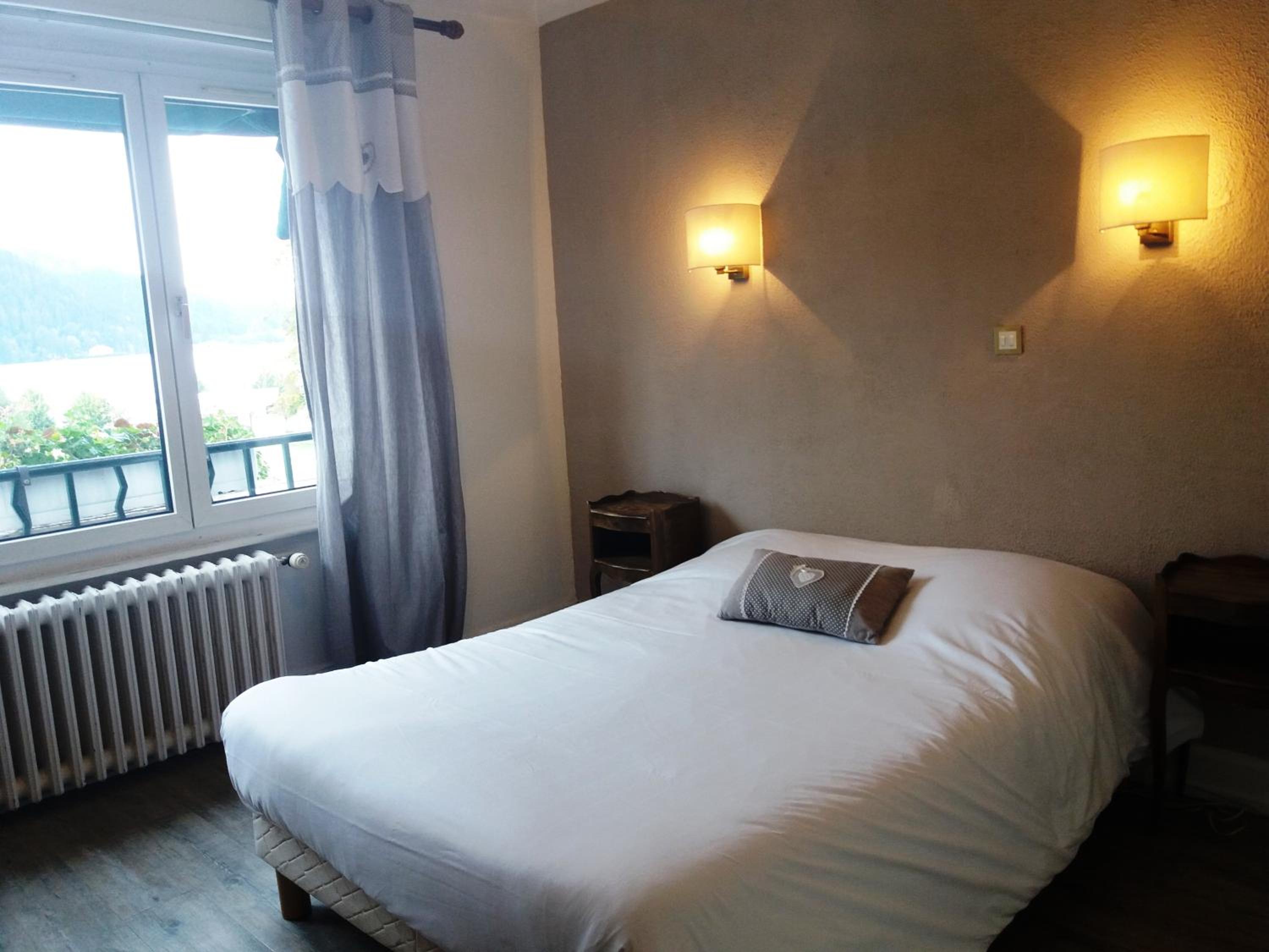 Double Room - Lake Side photo 3