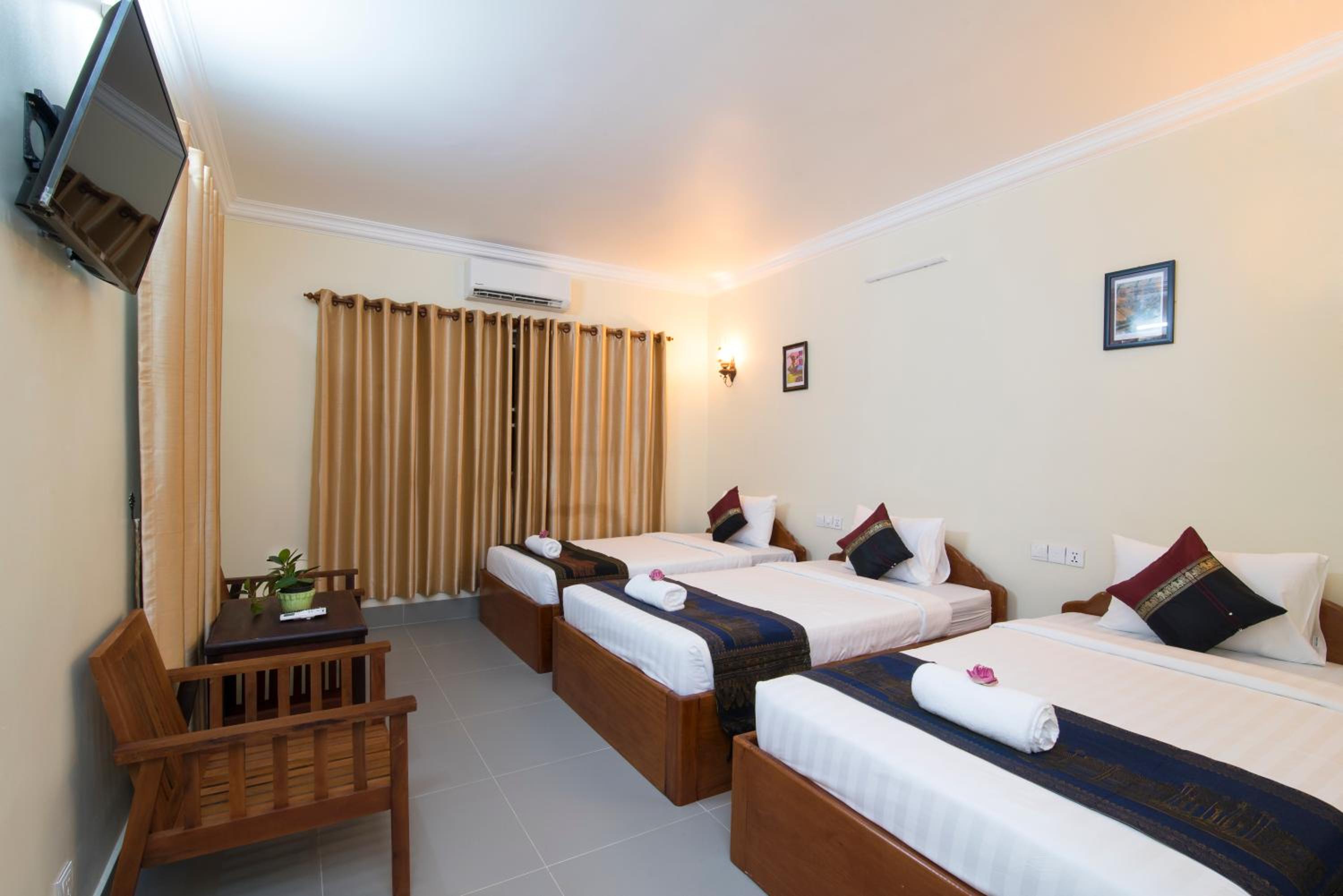 Superior Triple Room