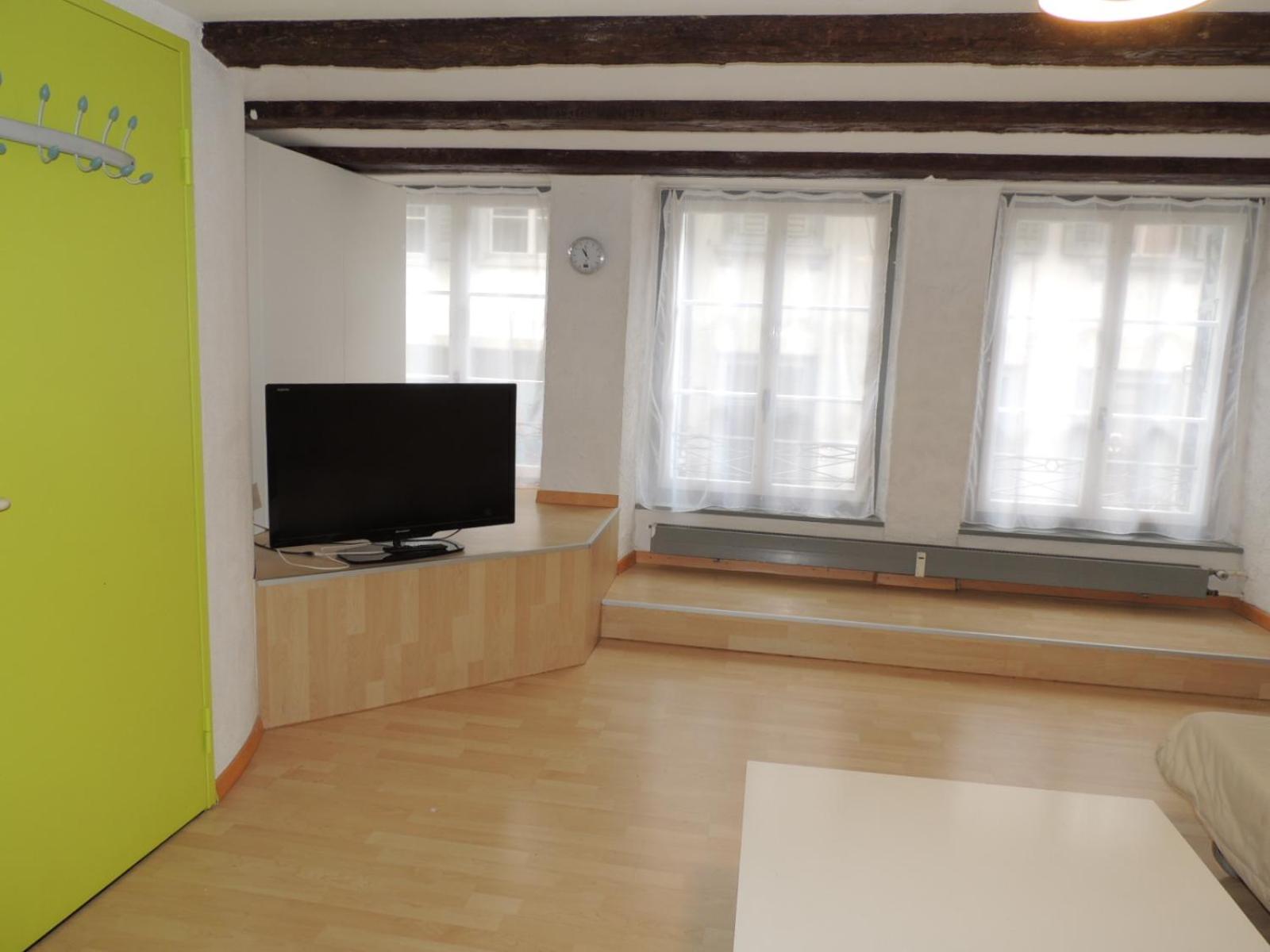 Apartment photo 1