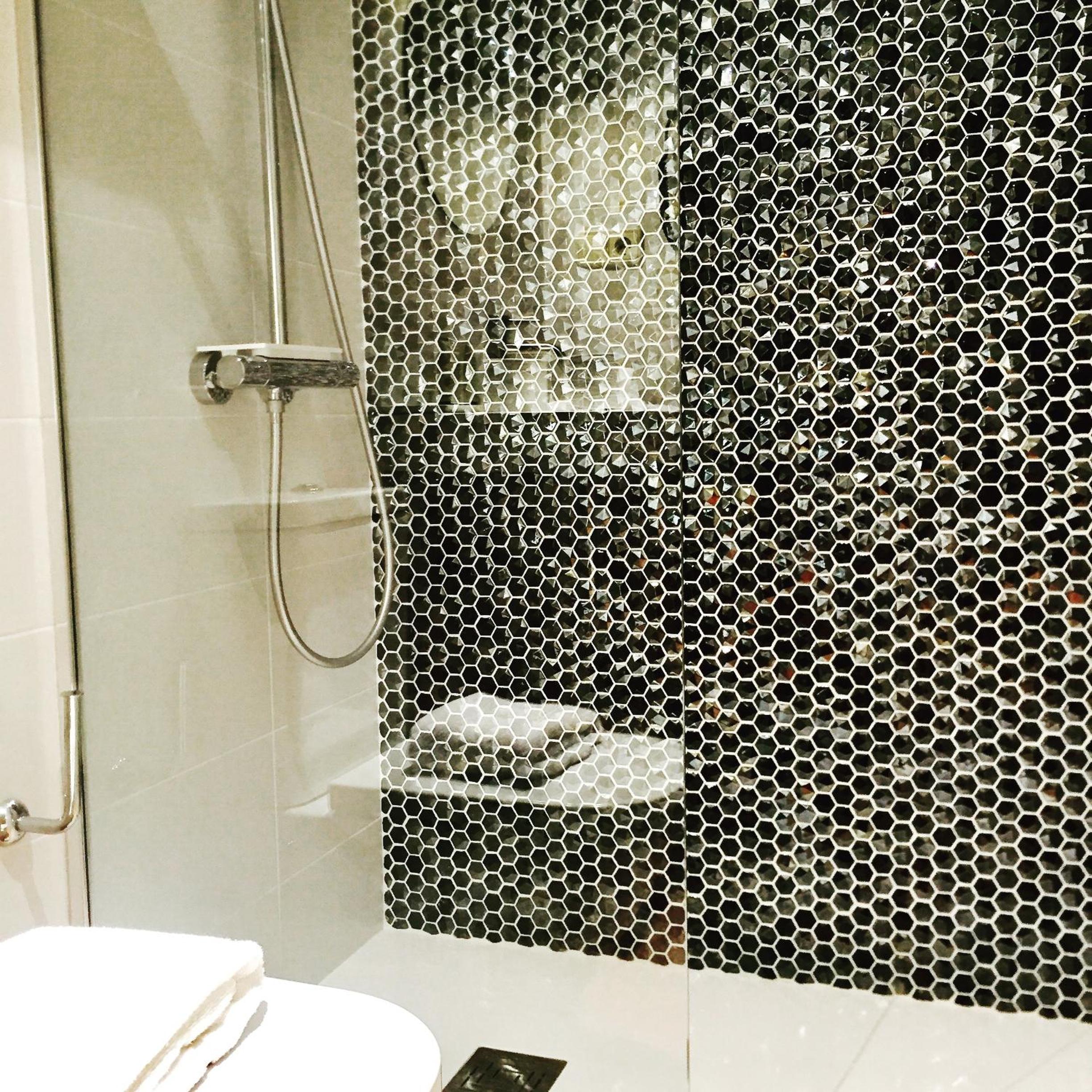 Twin Room - Photo 11