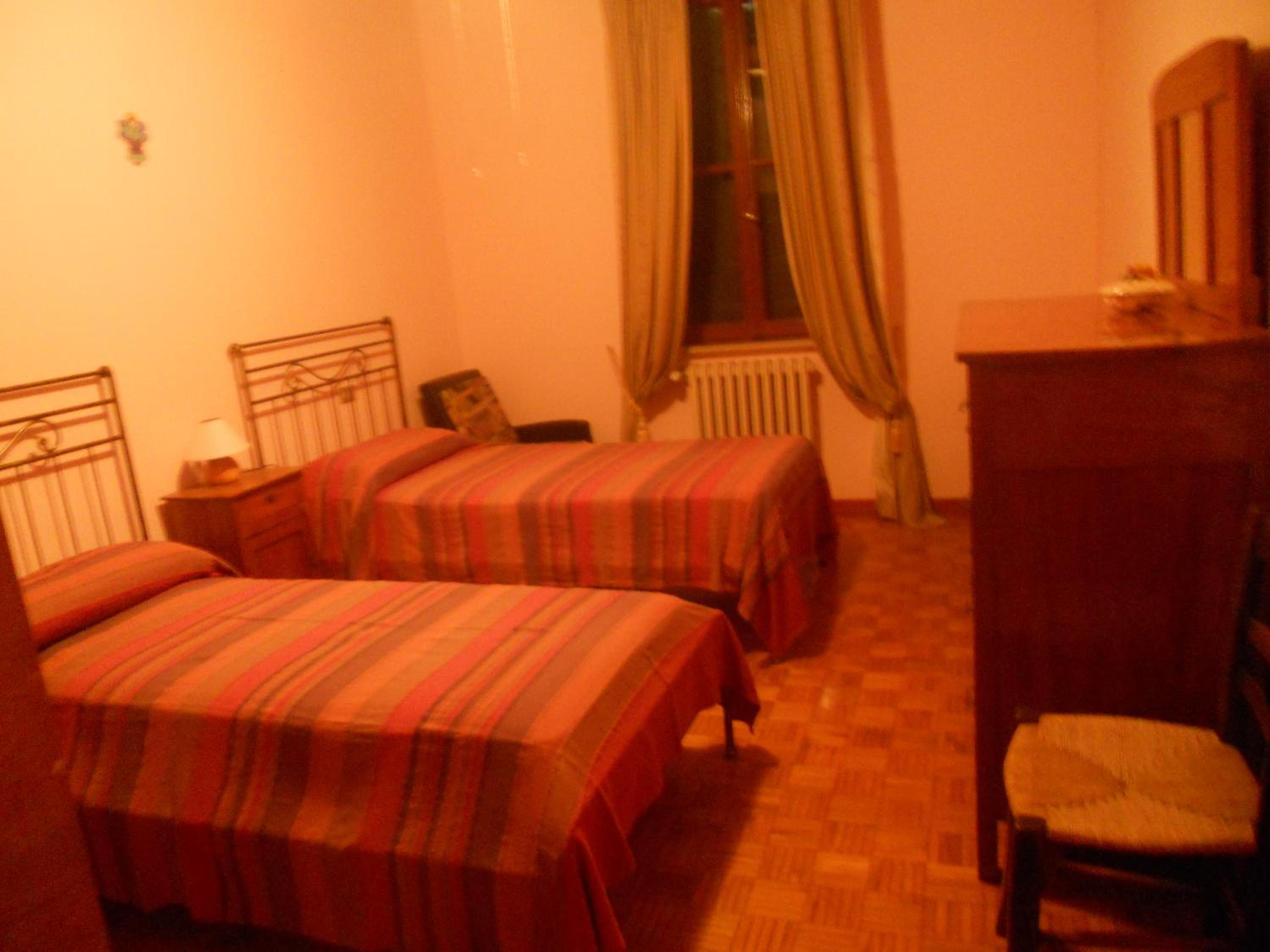 Twin Room with Bathroom photo 1