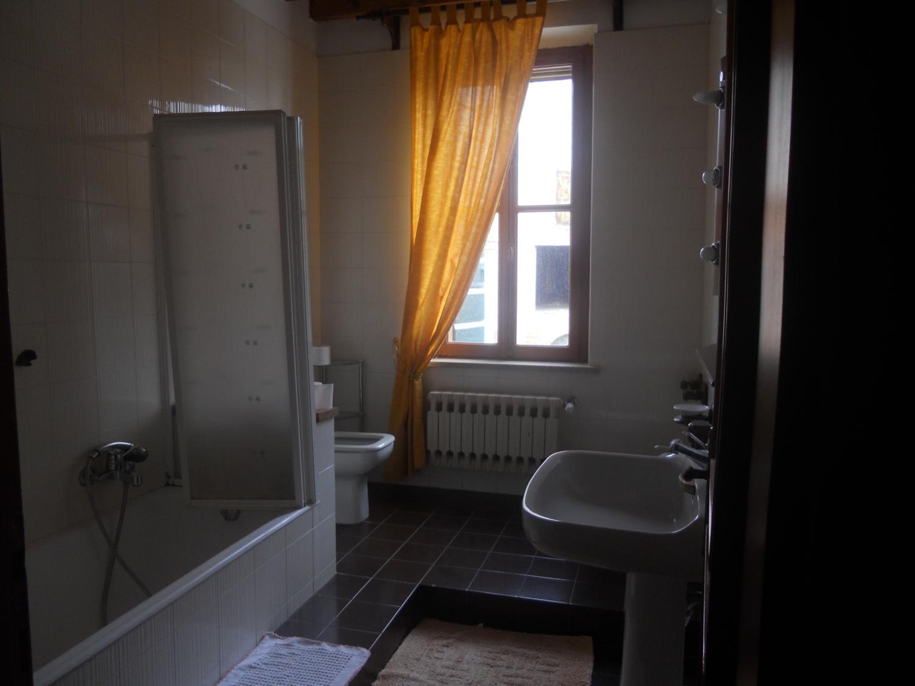 Twin Room with Bathroom photo 2