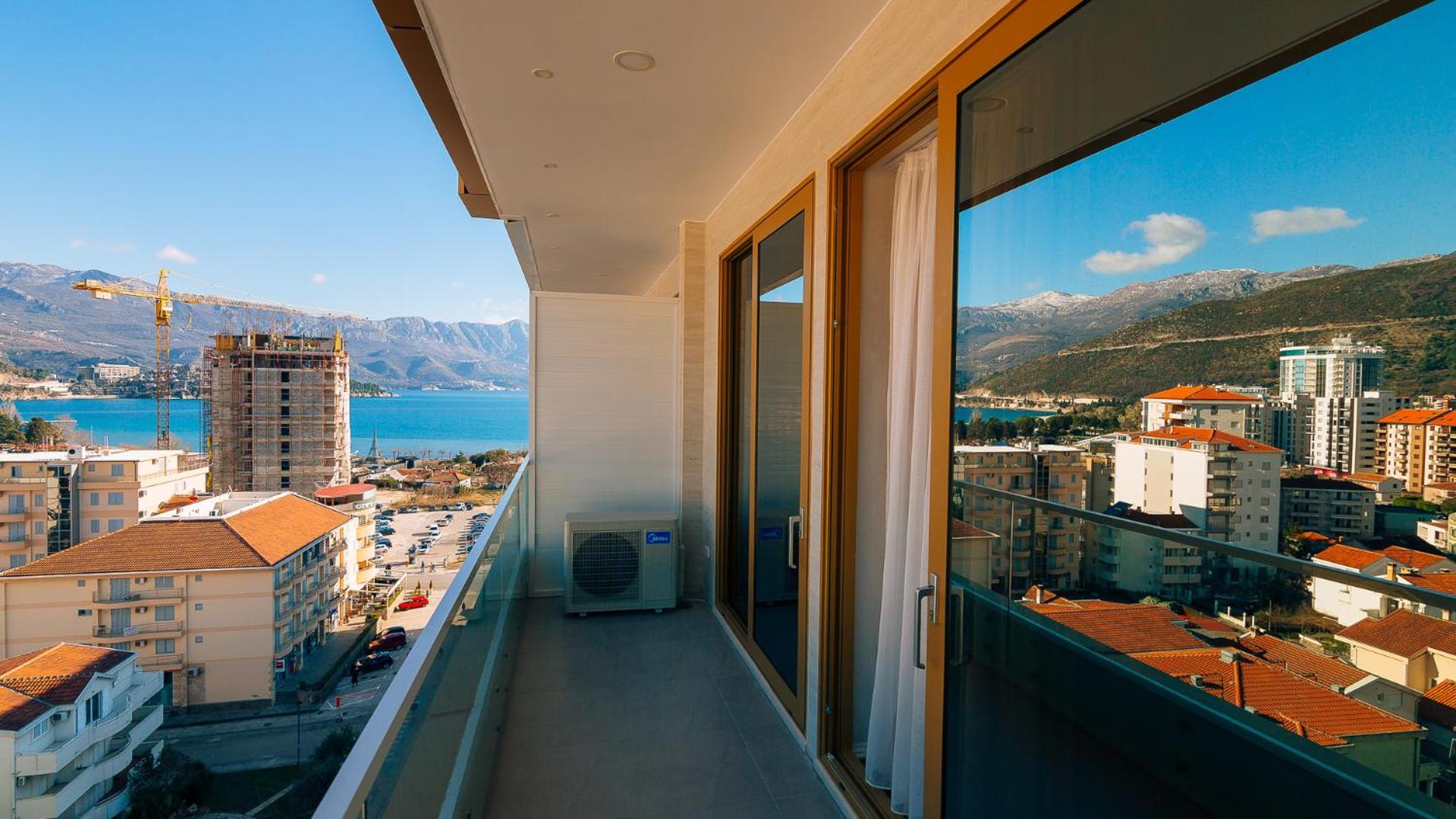 Apartment With Terrace
