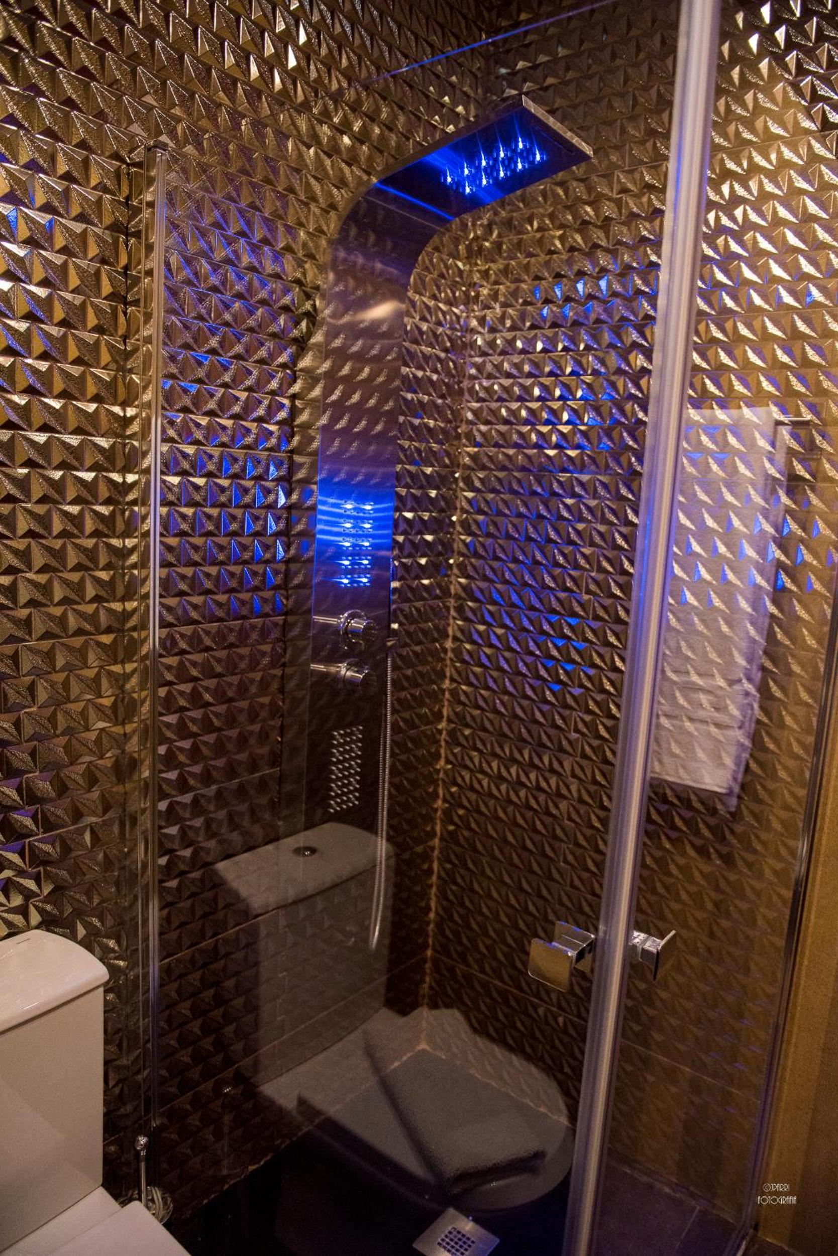 Double Room with Sea View - Photo 15