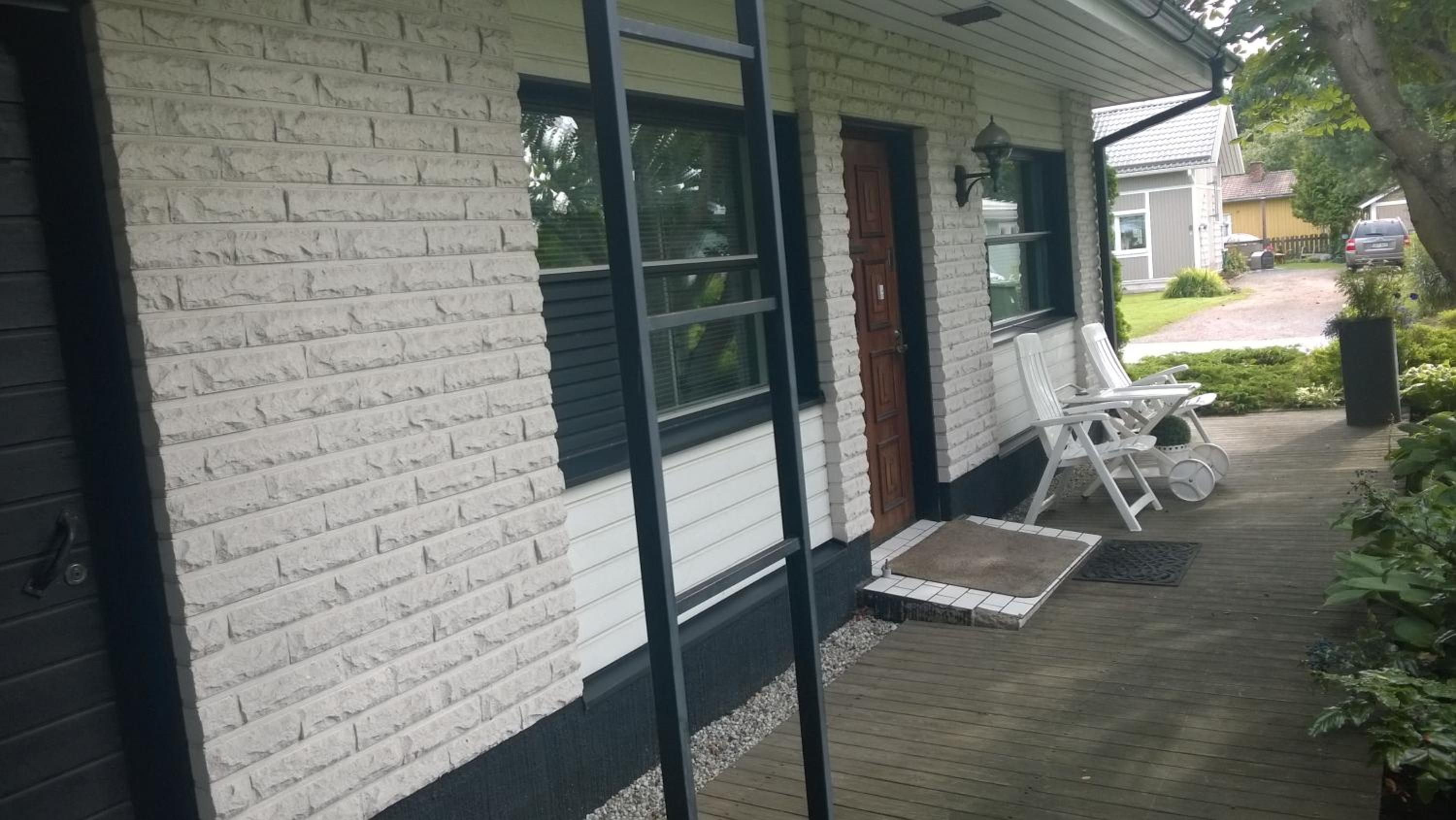Apartment with Garden View - Photo 2