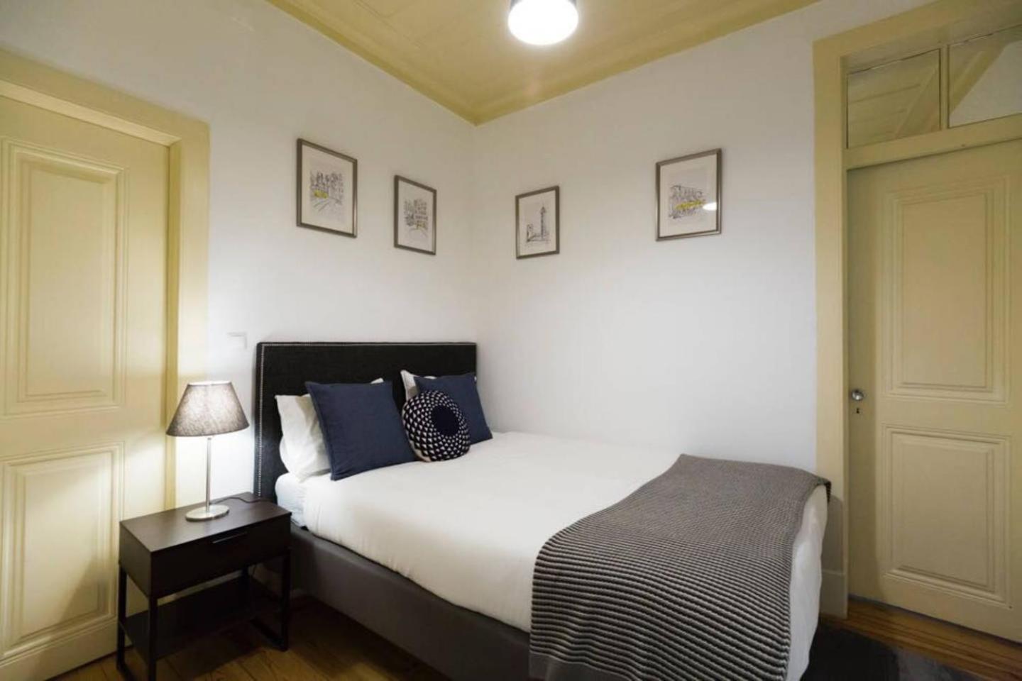 Two-Bedroom Apartment - Photo 8