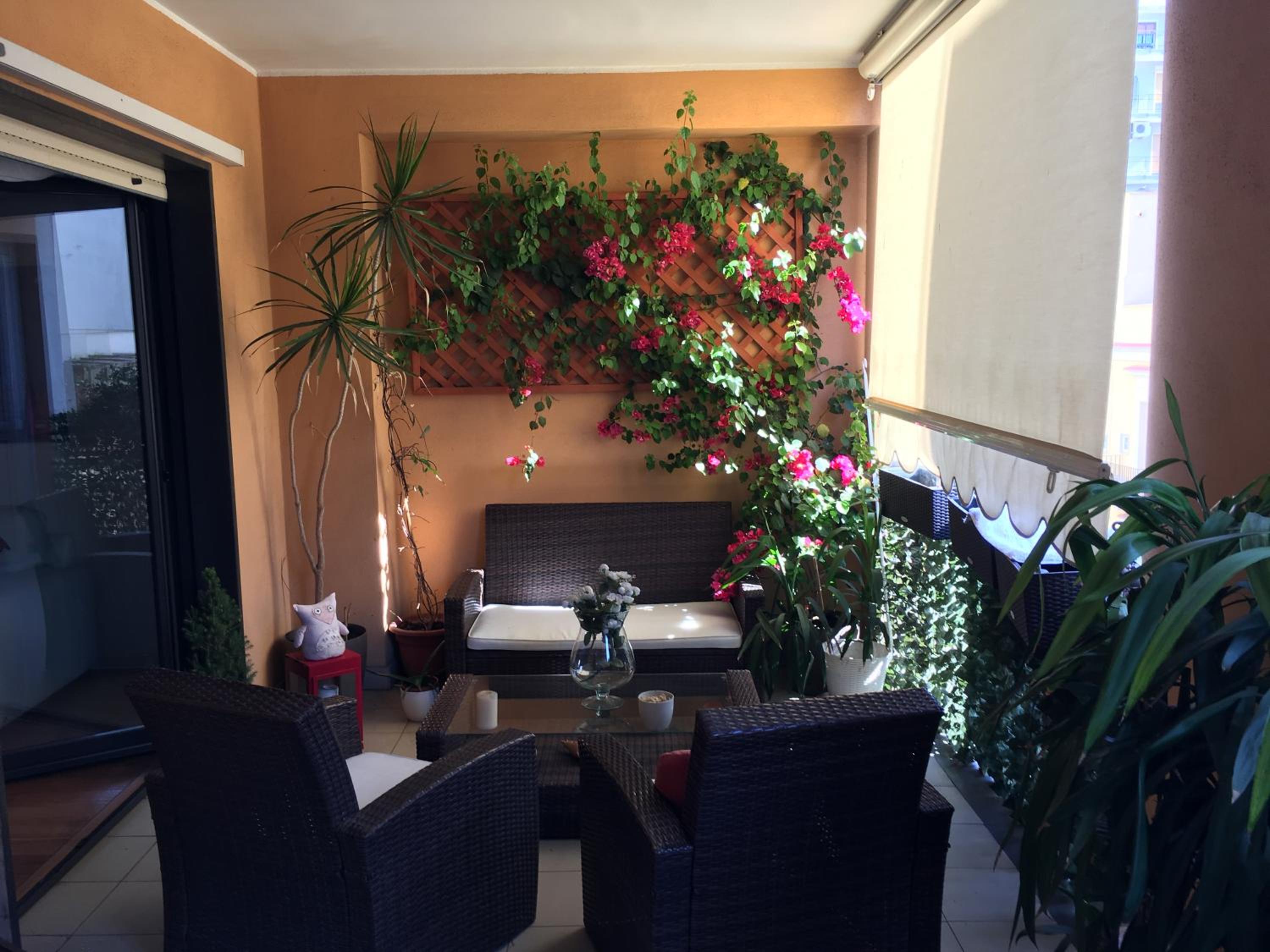 Apartment with Balcony - Photo 6