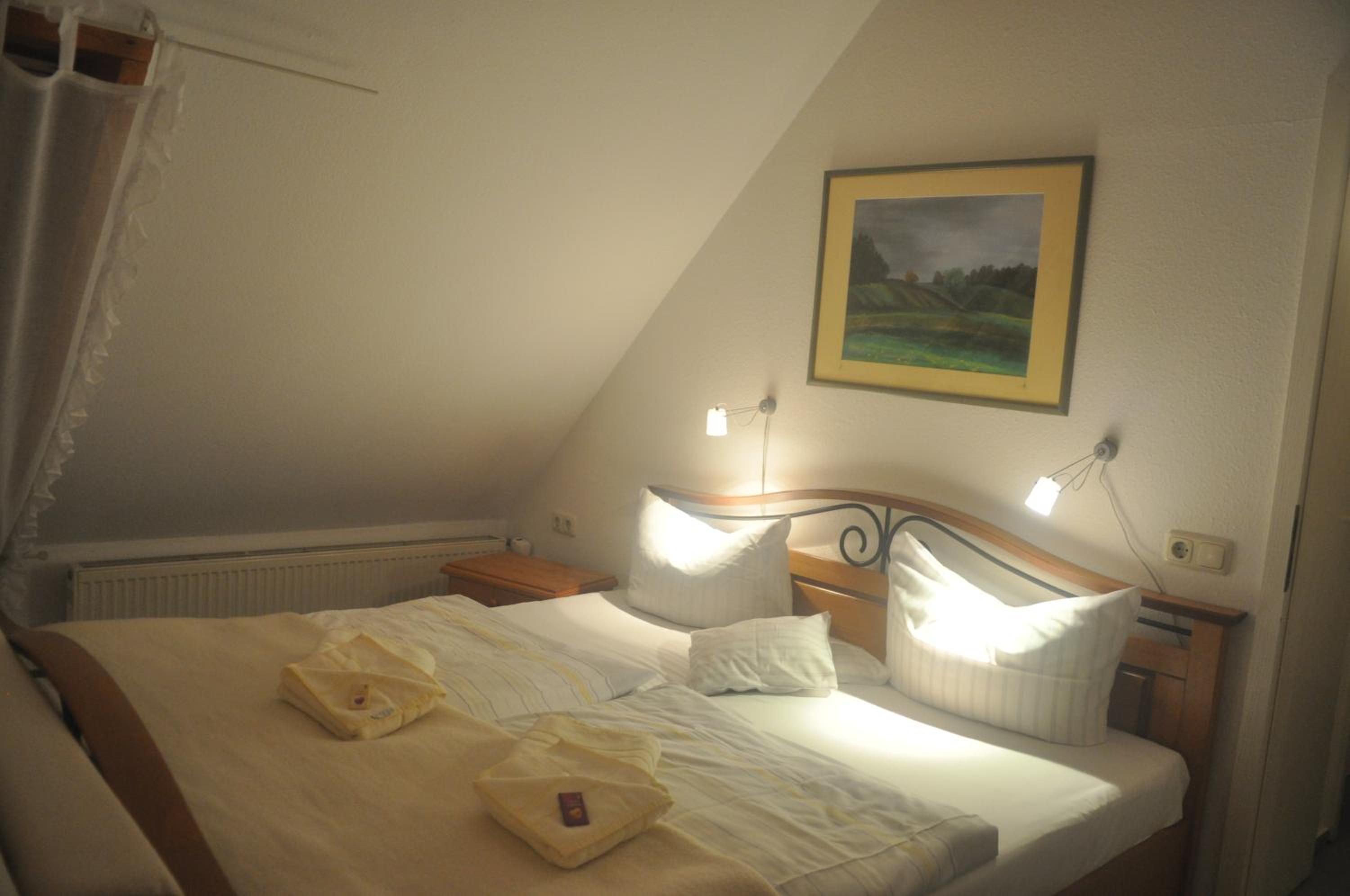 Double Room with Private Bathroom photo 2