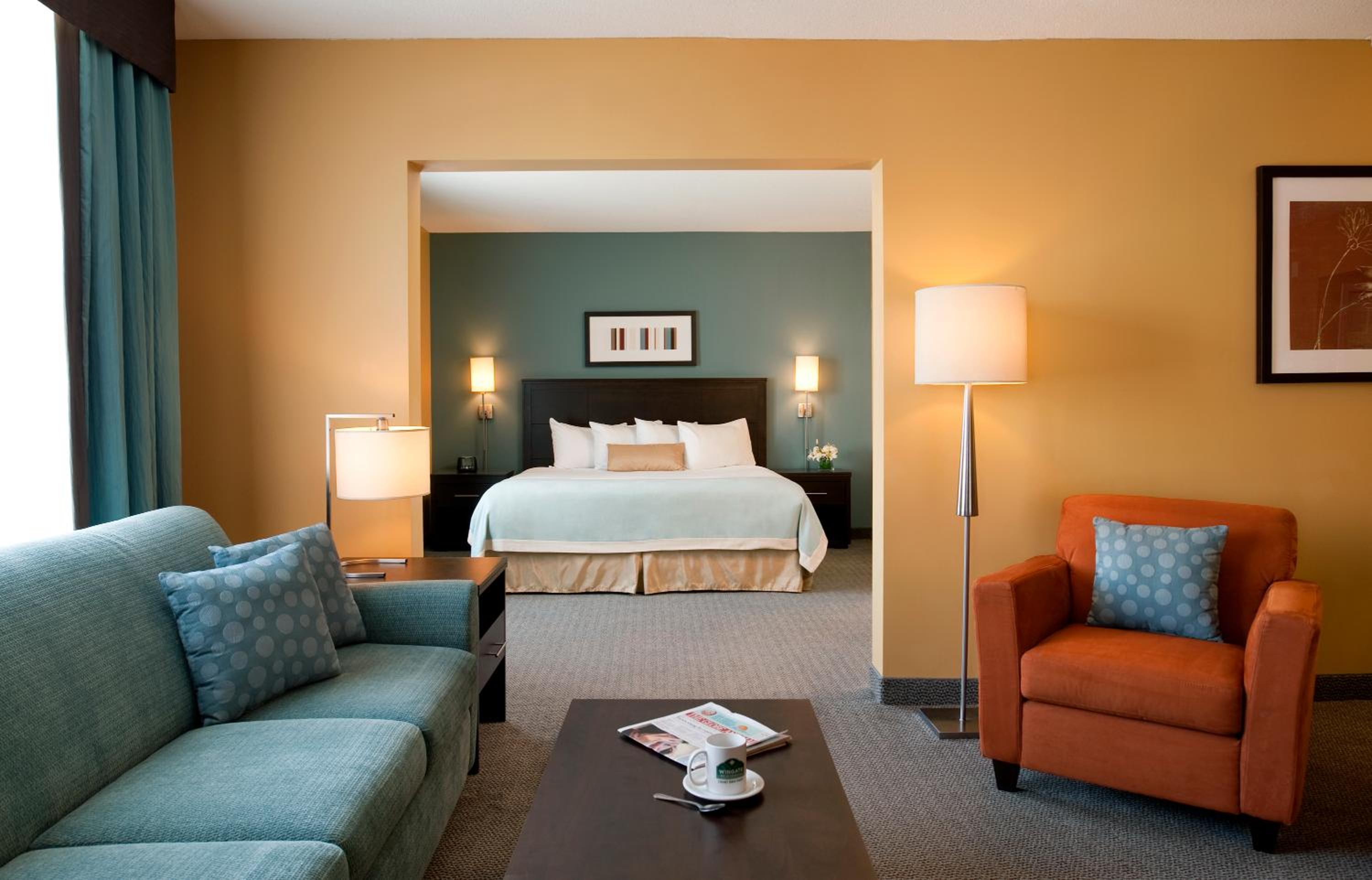 King Studio Suite with Sofa Bed - Non-Smoking - Photo 2