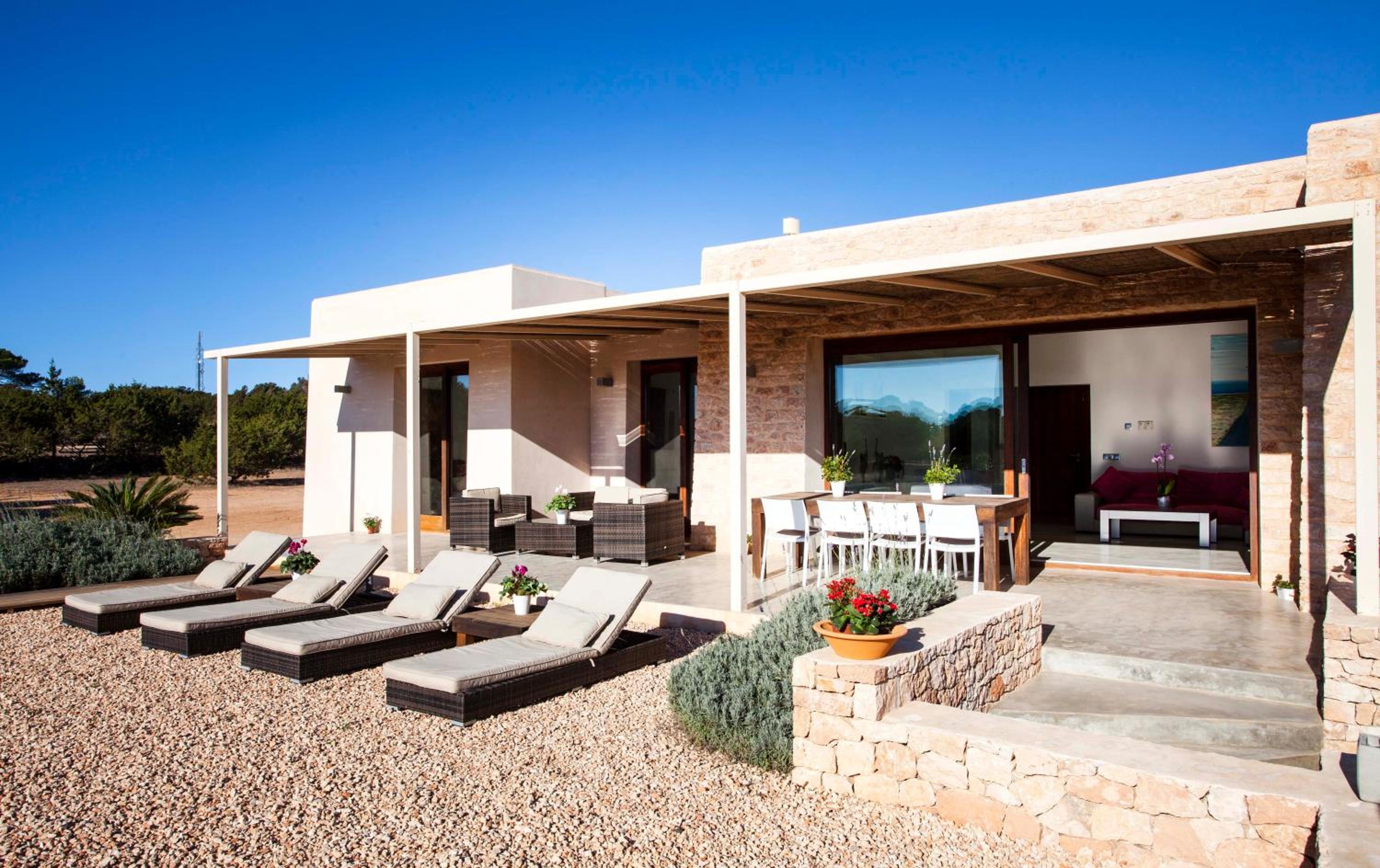 Villa with Private Pool photo 3