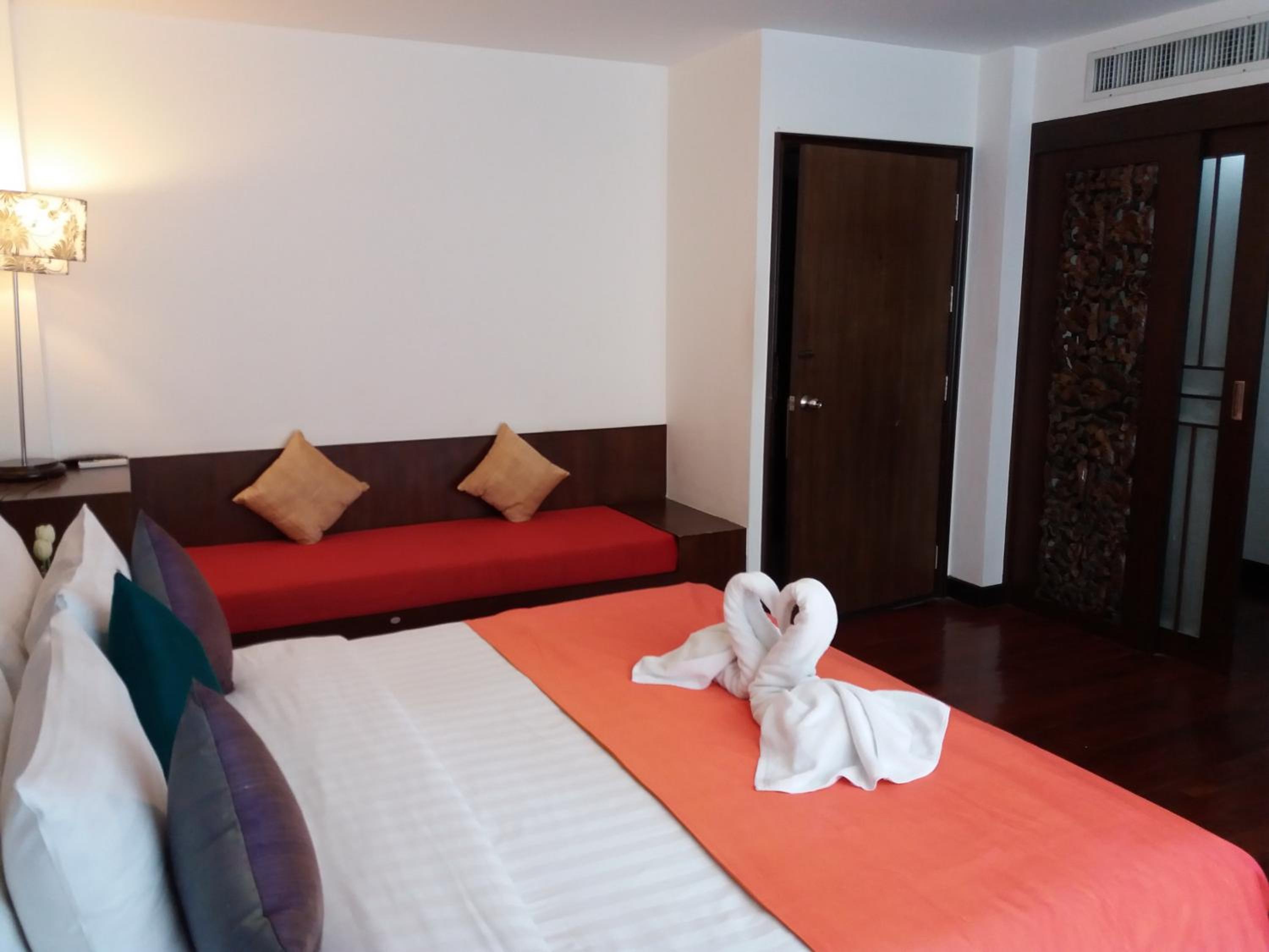 Deluxe Double Room - Photo 10
