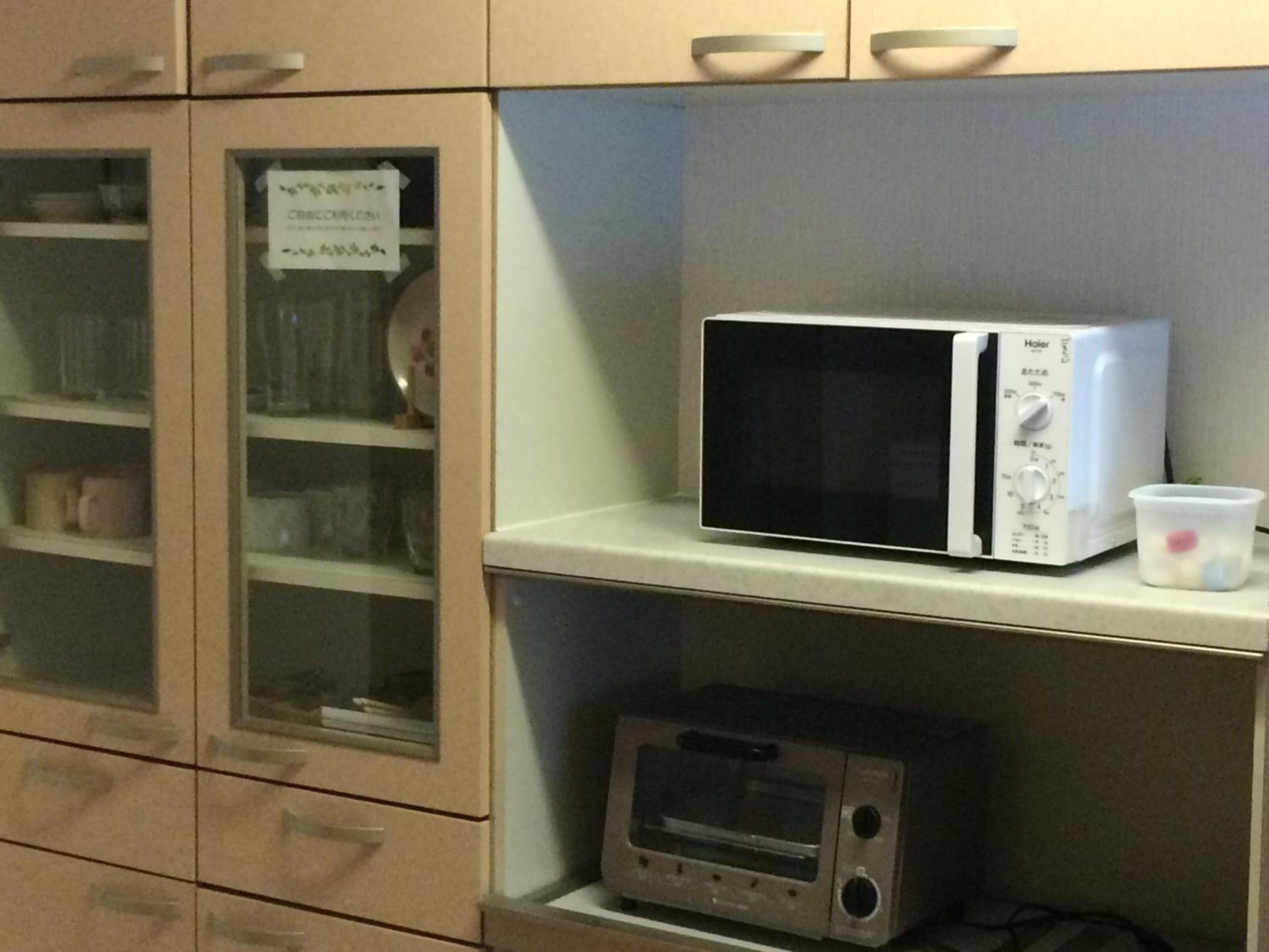 Japanese-Style Room with Shared Bathroom - Photo 3