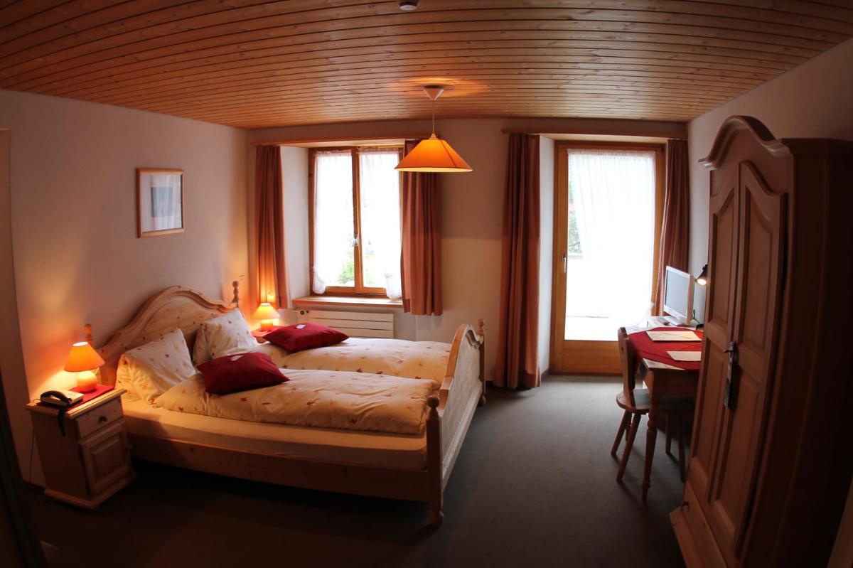 Double or Twin Room photo 2