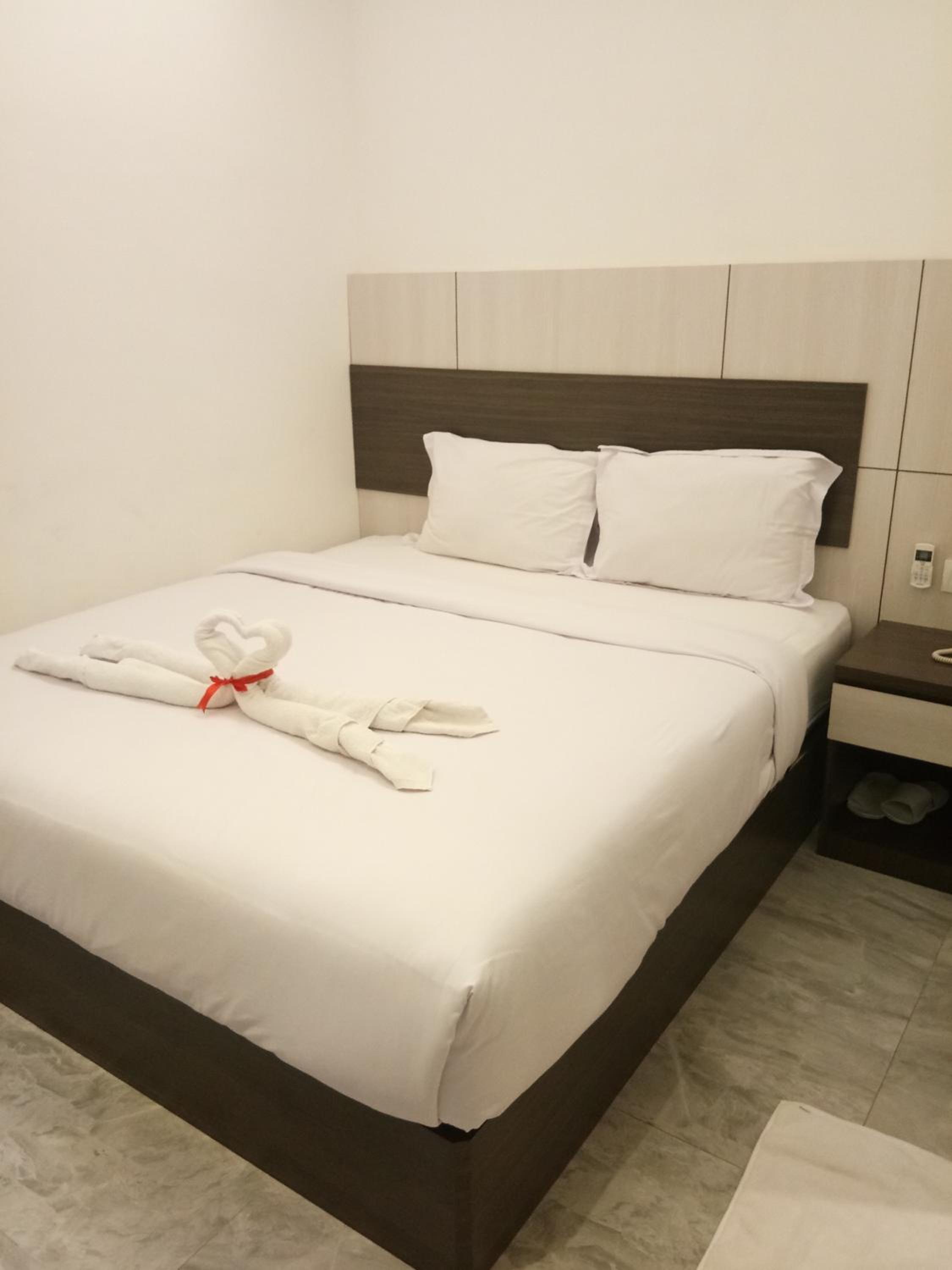 Deluxe Double Room without Window photo 1