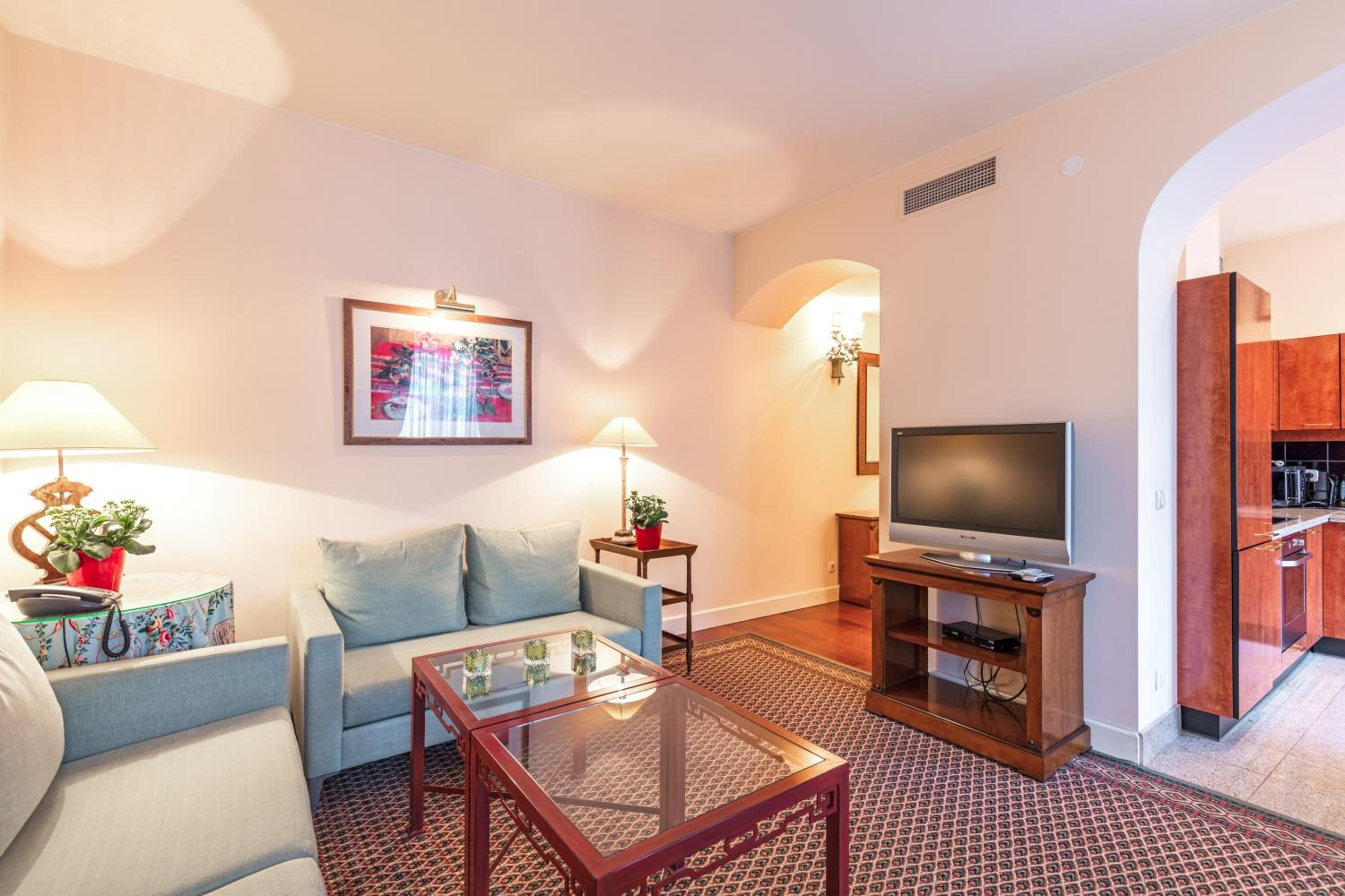 One-Bedroom Apartment - Photo 10