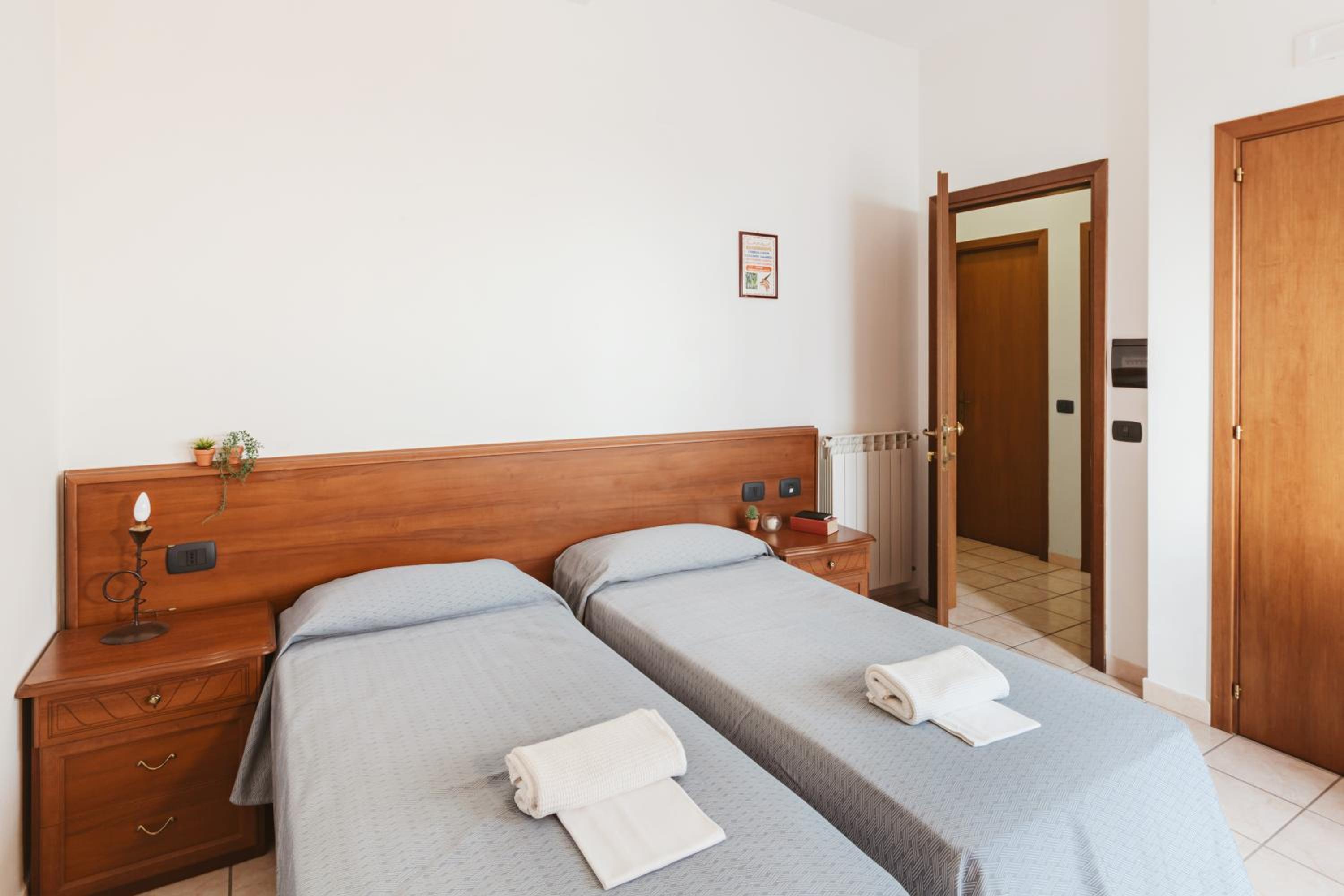 Family Room With Sea View (5 Adults)