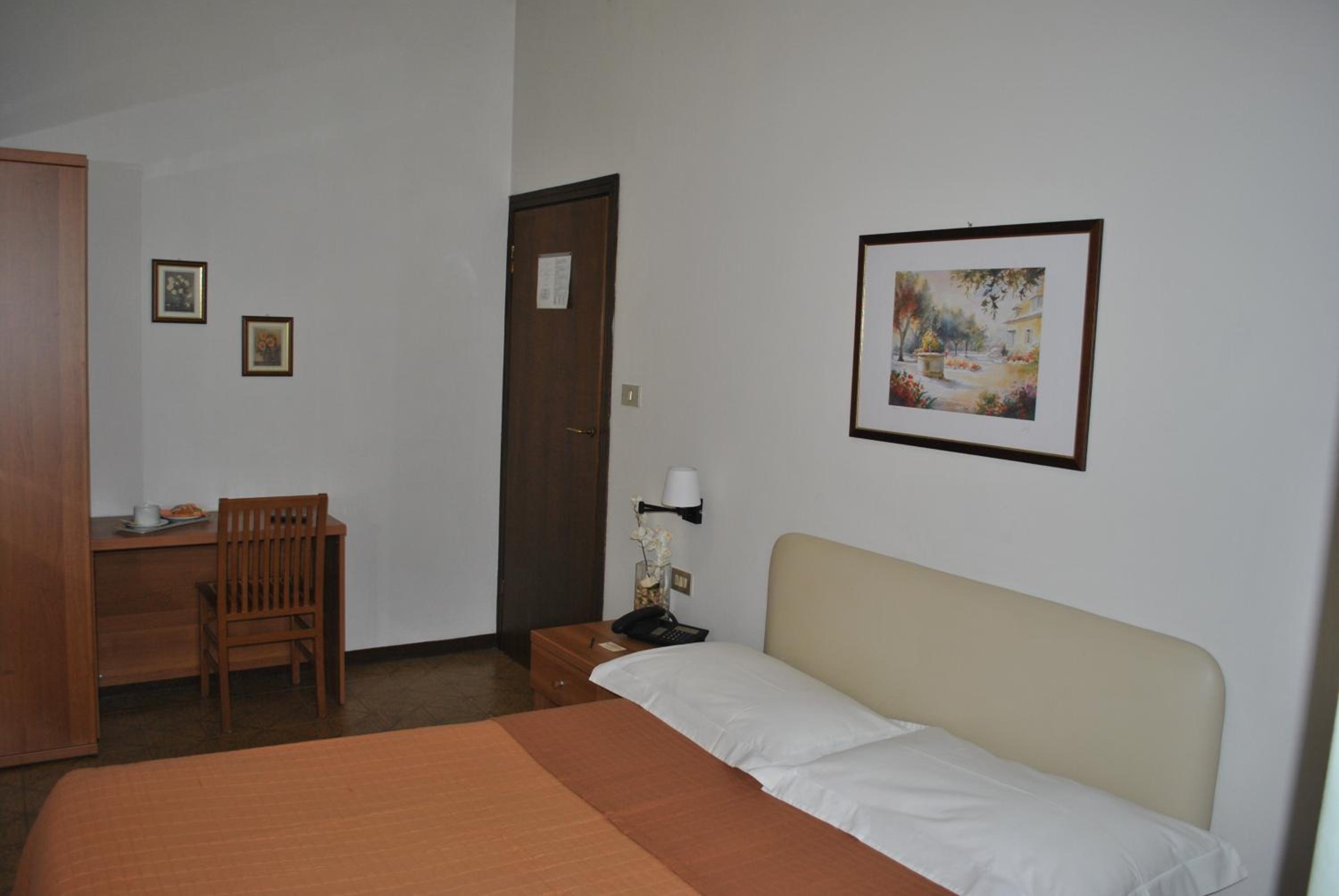 Single Room photo 1