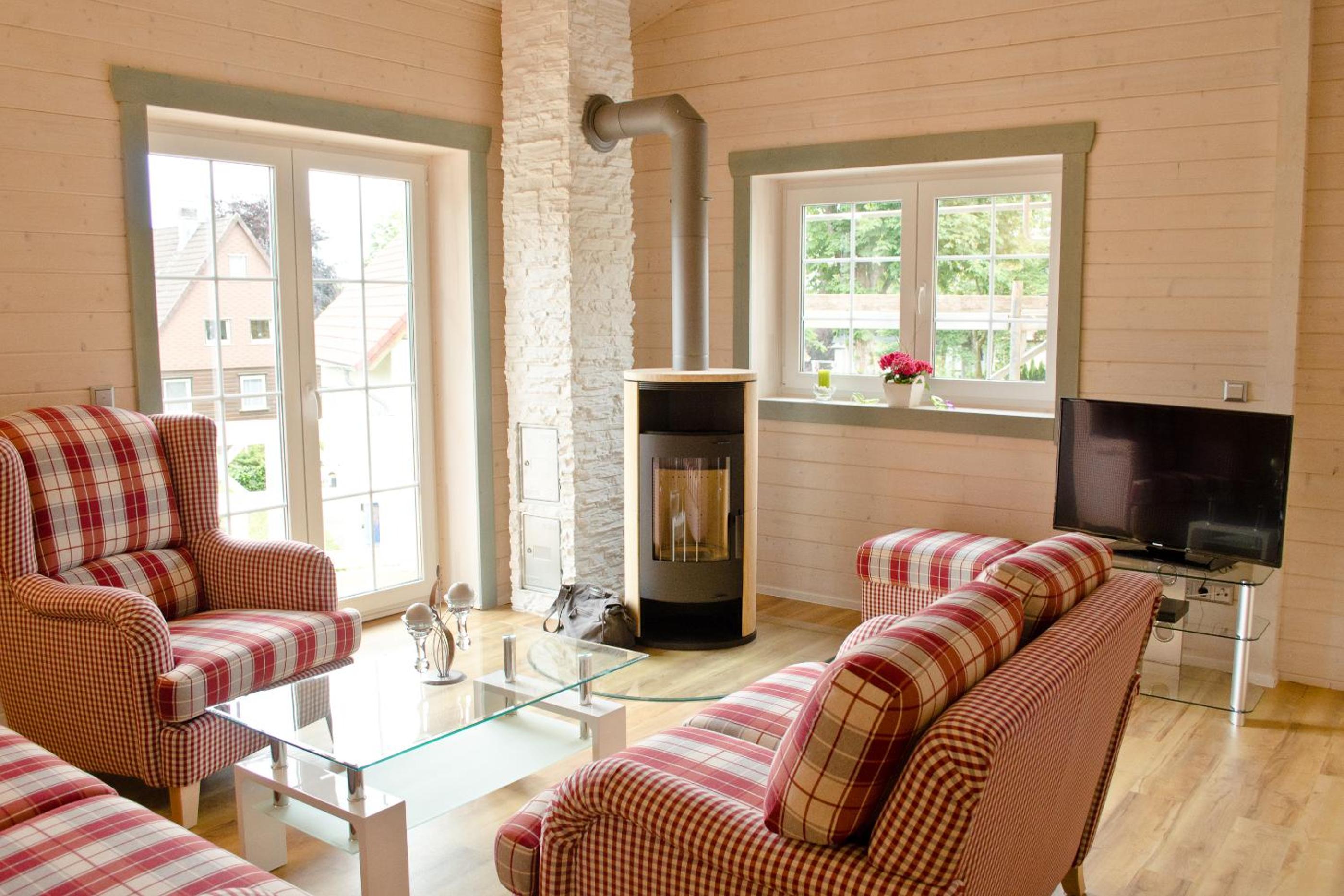Three-Bedroom House photo 1