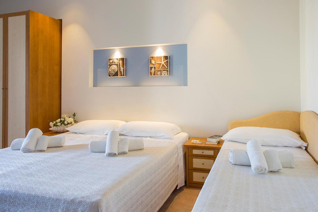 Triple Room with Balcony photo 1