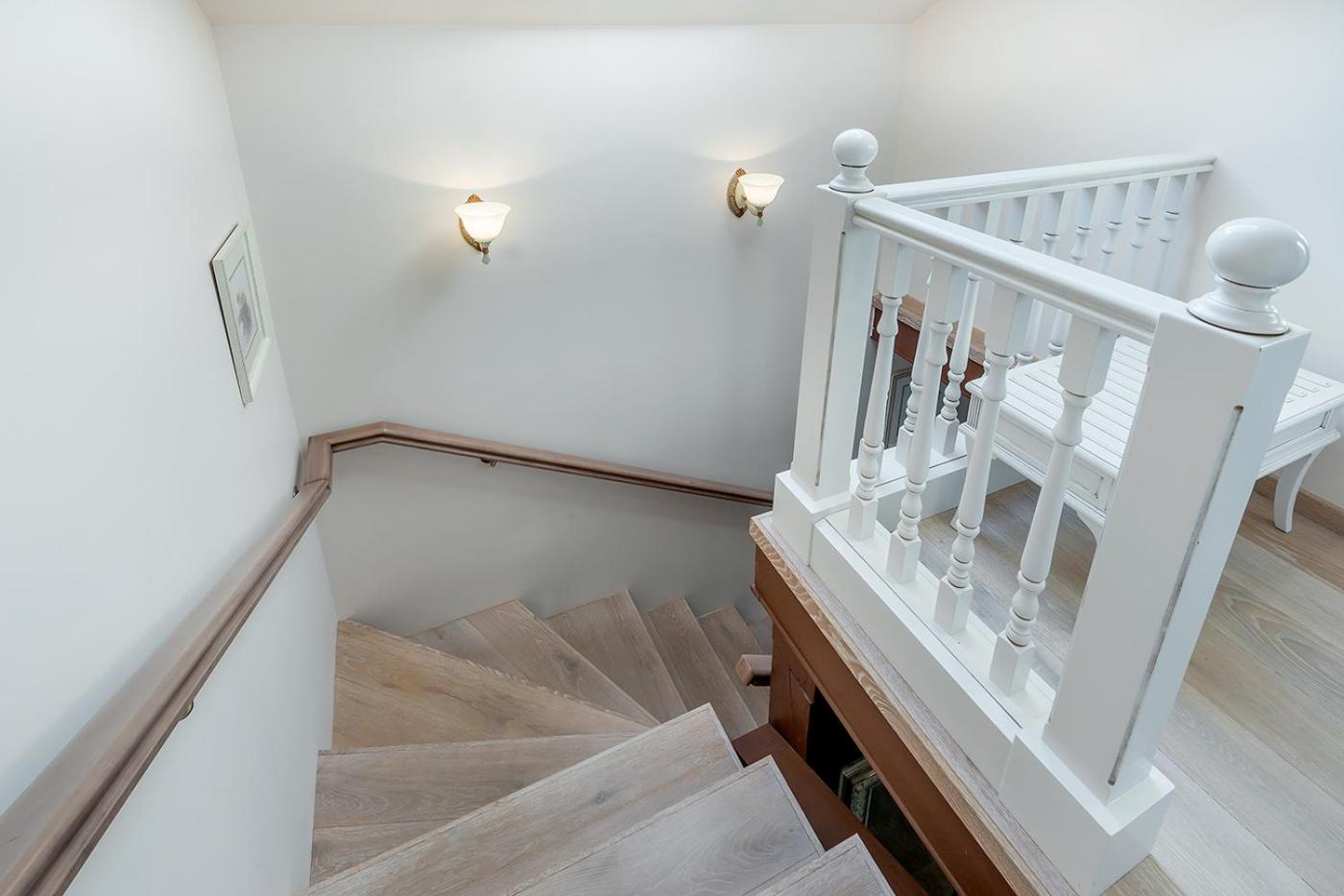 Luxury Family Suite - Photo 17