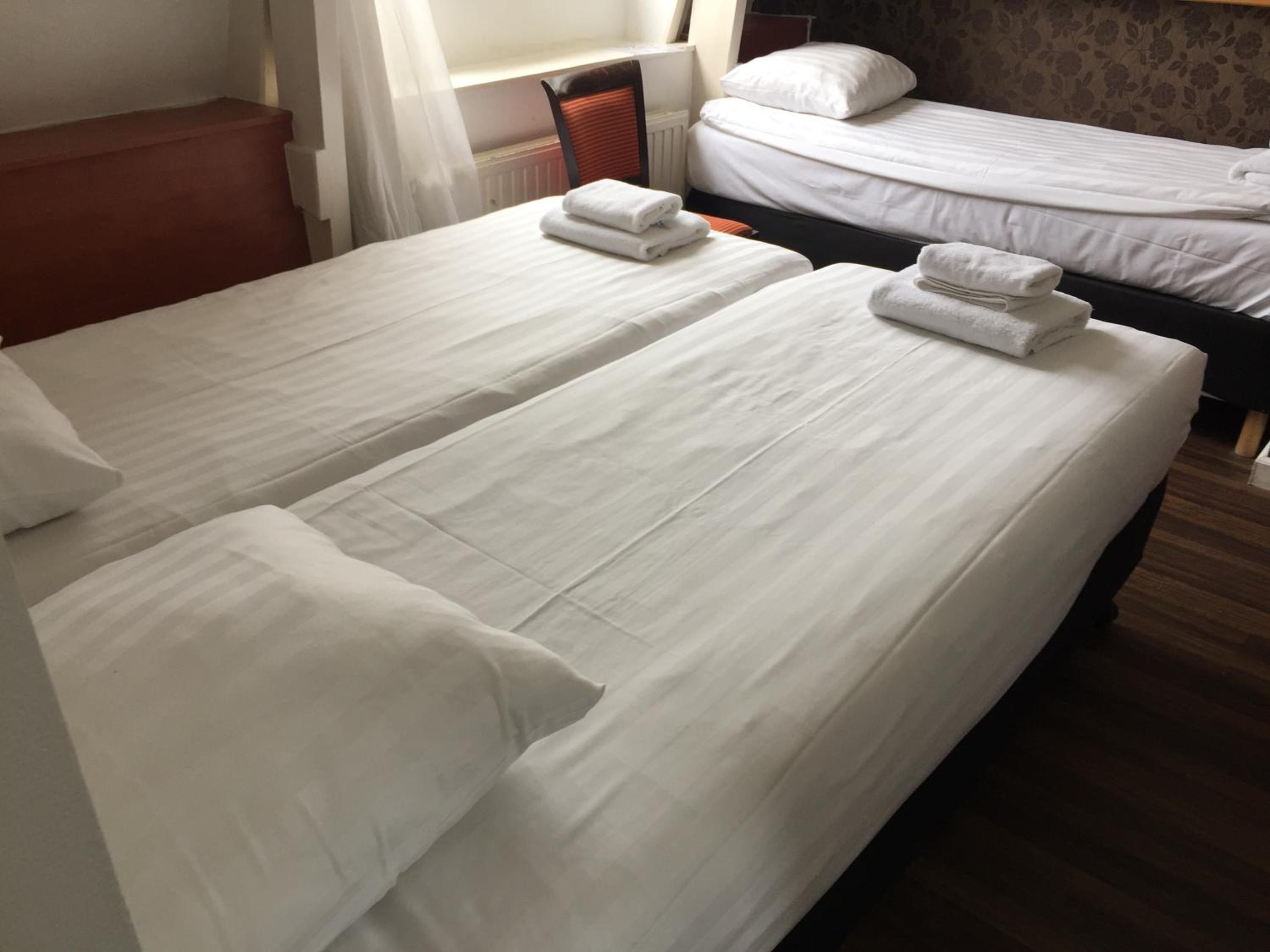 Triple Room Top Floor photo 2