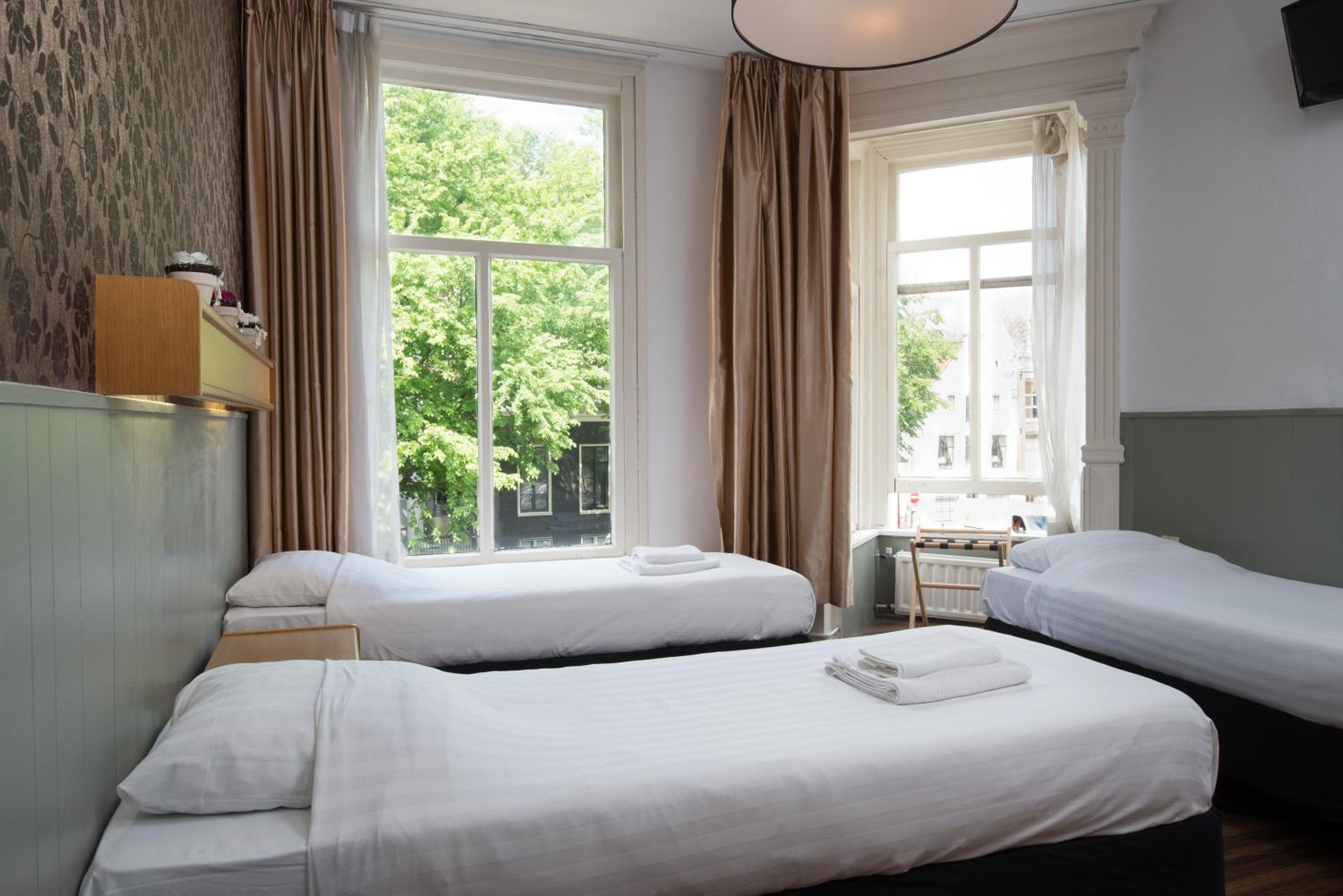 Triple Room with Canal View photo 3